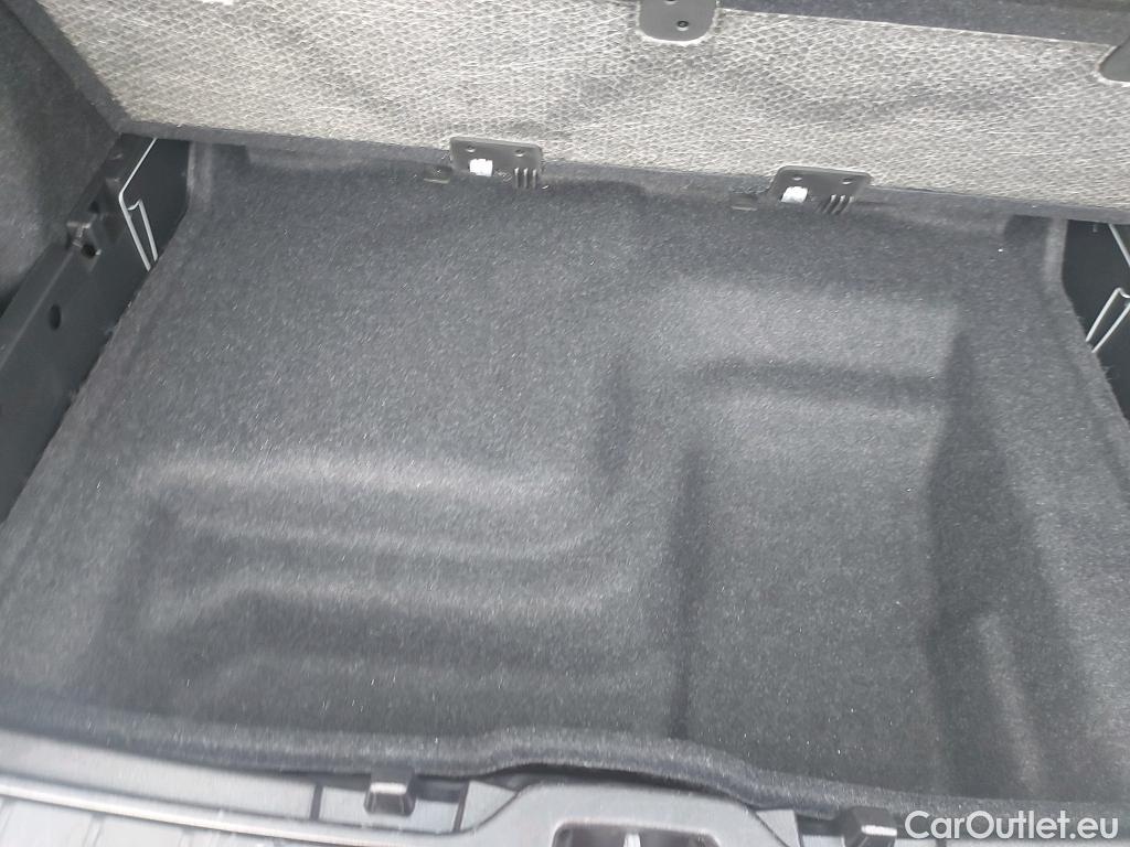  Volvo  XC 40 VOLVO XC40 / 2021 / 5P / todoterreno Recharge Eléctrico Ultimate Auto #14