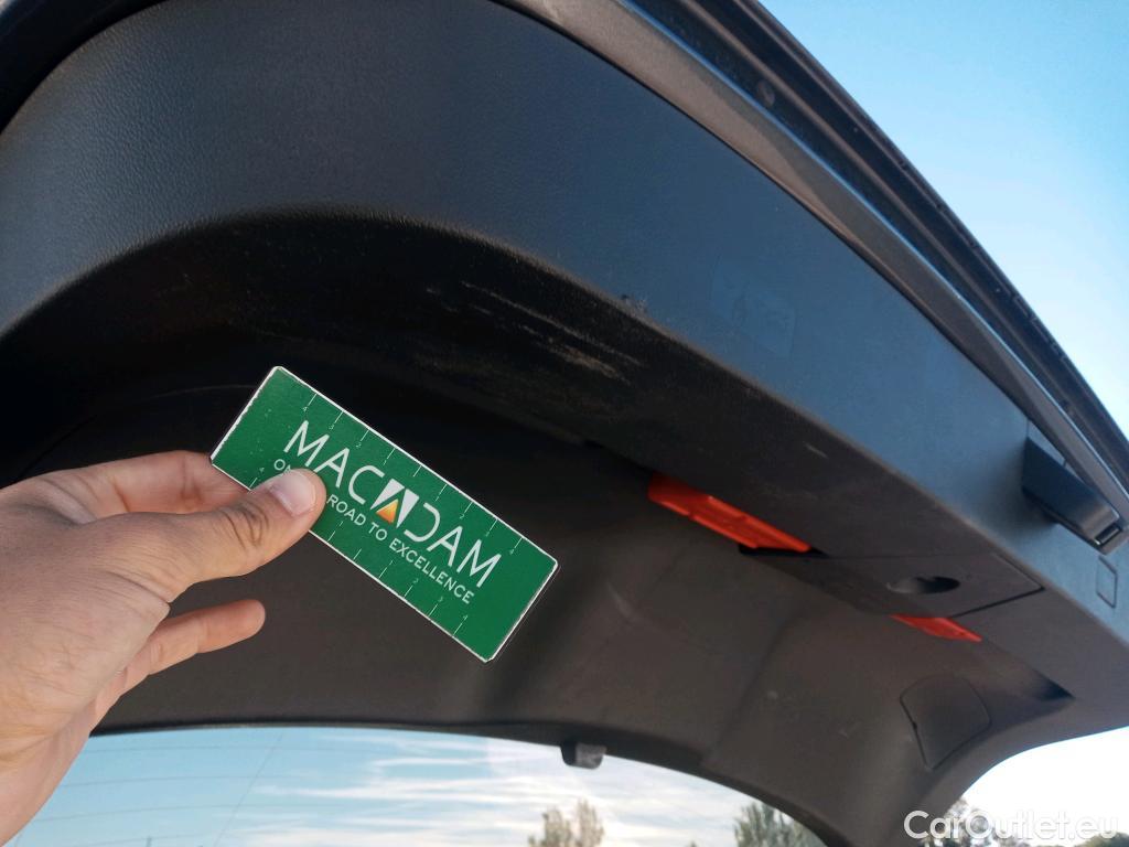  Volkswagen  T-ROC VOLKSWAGEN  / 2017 / 5P / todoterreno Advance 1.0 TSI 81kW (110CV) #32