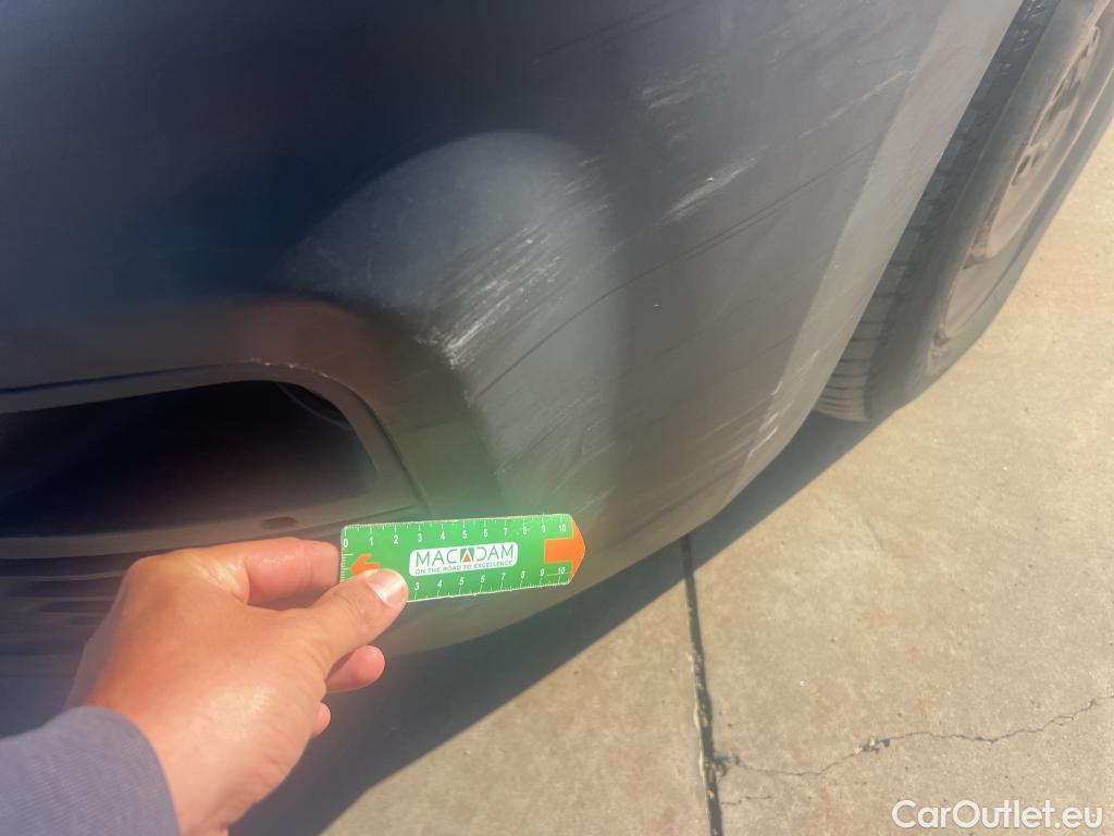  Citroen  Berlingo CITROEN  / 2018 / 4P / combi Talla M BlueHDi 100 LIVE (AC) #22