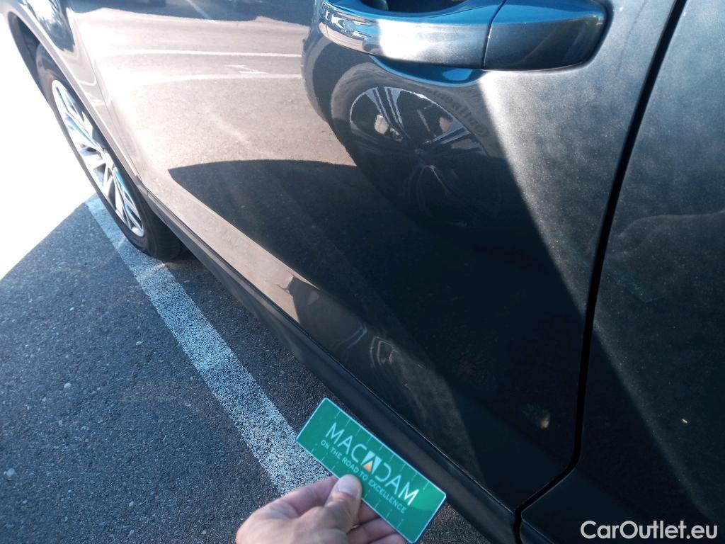  Volkswagen  T-ROC VOLKSWAGEN  / 2017 / 5P / todoterreno Advance 1.0 TSI 81kW (110CV) #28