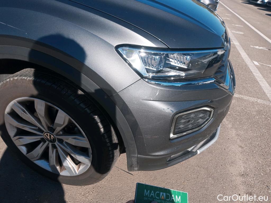  Volkswagen  T-ROC VOLKSWAGEN  / 2017 / 5P / todoterreno Advance 1.0 TSI 81kW (110CV) #38