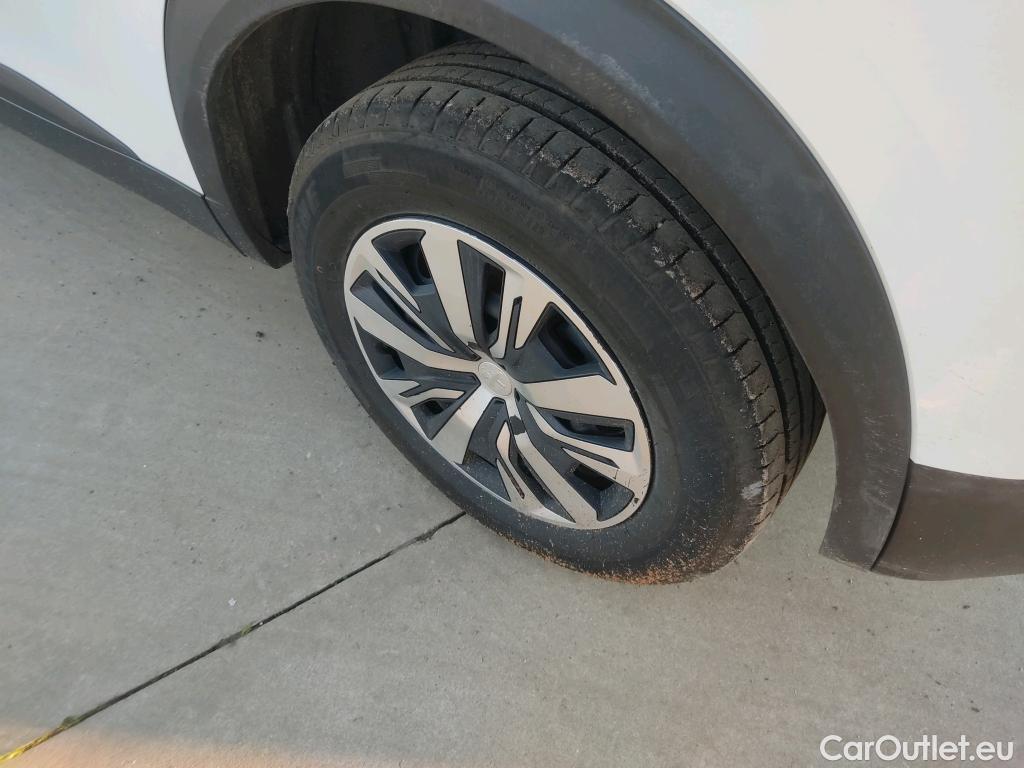  Peugeot  2008 PEUGEOT  / 2019 / 5P / todoterreno Active BlueHDI 81kW (110CV) #9