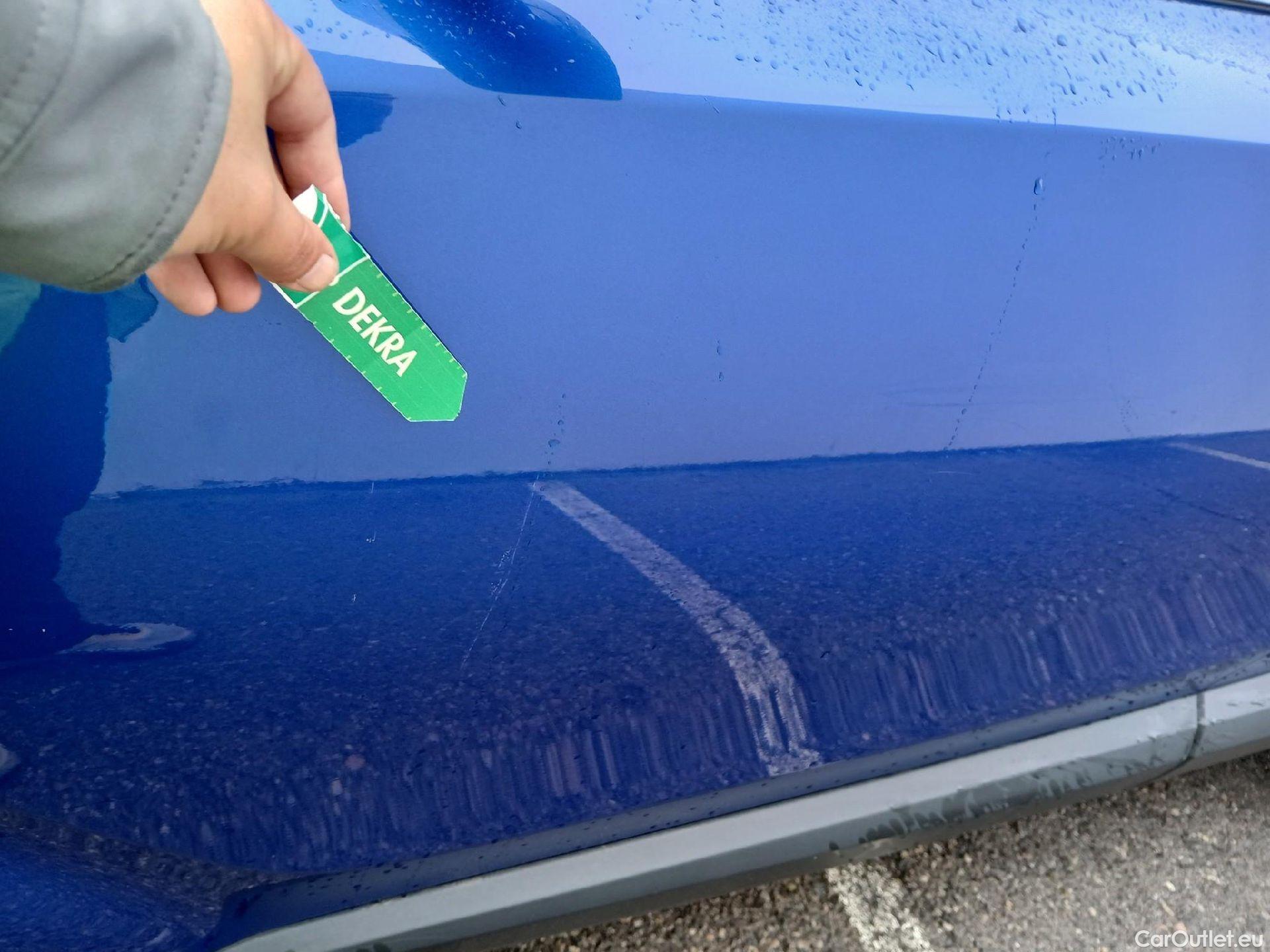  Toyota  C-HR TOYOTA  / 2019 / 5P / todoterreno 1.8 125H Advance #8