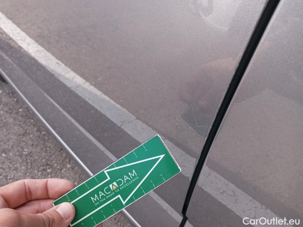  Peugeot  308 PEUGEOT  / 2021 / 5P / familiar SWActive Pack BlueHDi 130 S&S MAN #1