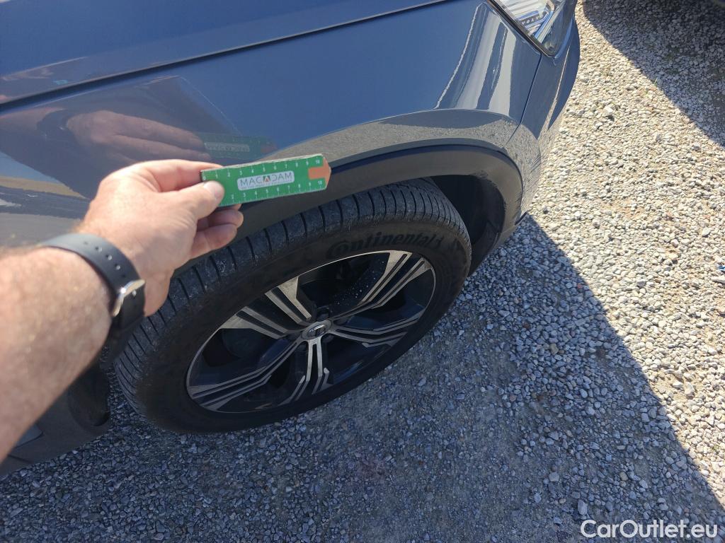  Volvo  XC 40 VOLVO XC40 / 2017 / 5P / todoterreno 1.5 T5 Twin Recharge Inscription Auto #30