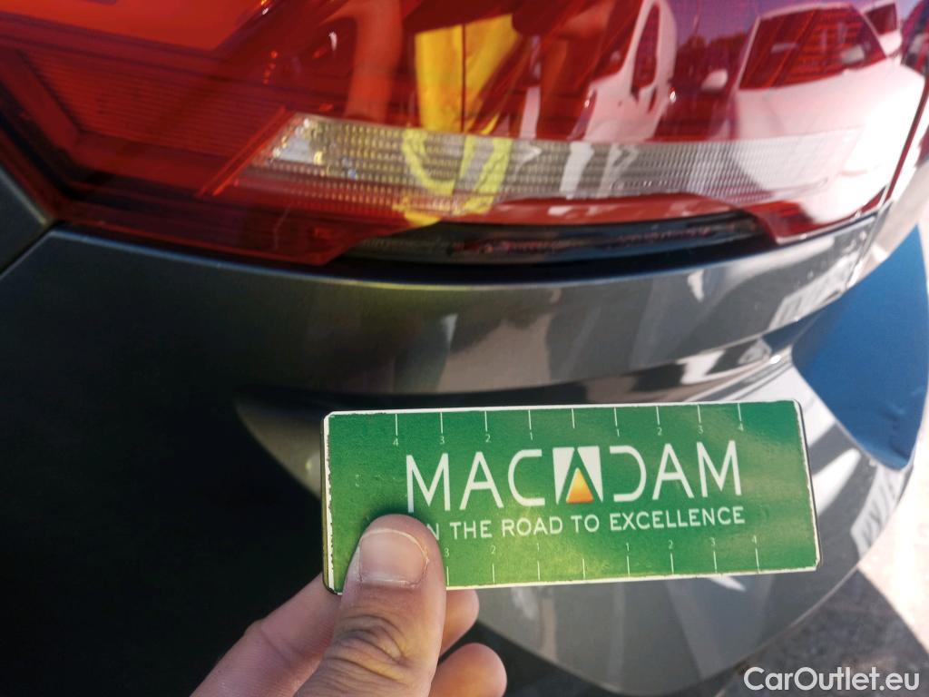  Volkswagen  T-ROC VOLKSWAGEN  / 2017 / 5P / todoterreno Advance 1.0 TSI 81kW (110CV) #1