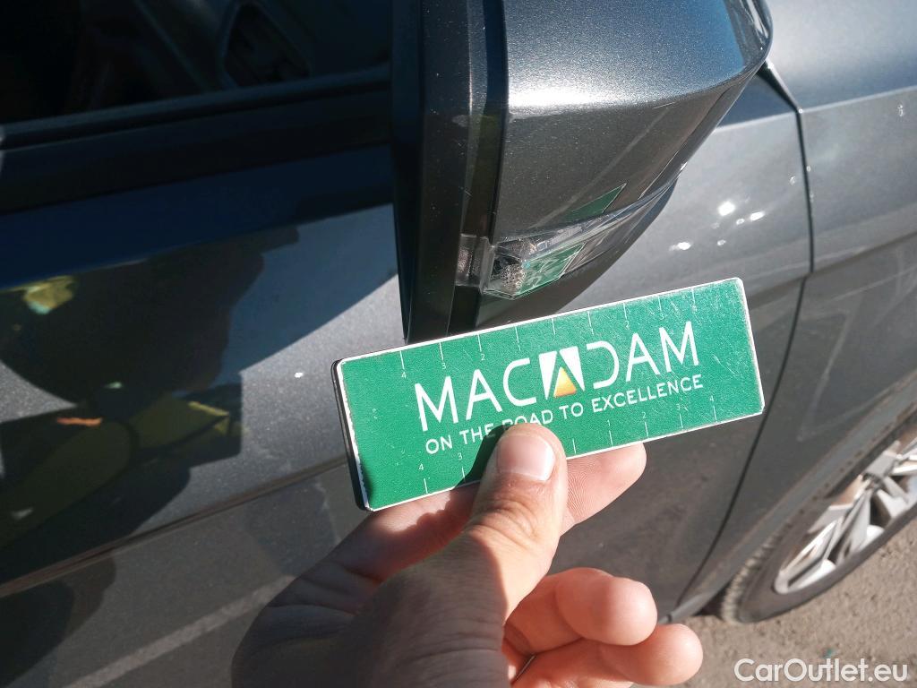  Volkswagen  T-ROC VOLKSWAGEN  / 2017 / 5P / todoterreno Advance 1.0 TSI 81kW (110CV) #35