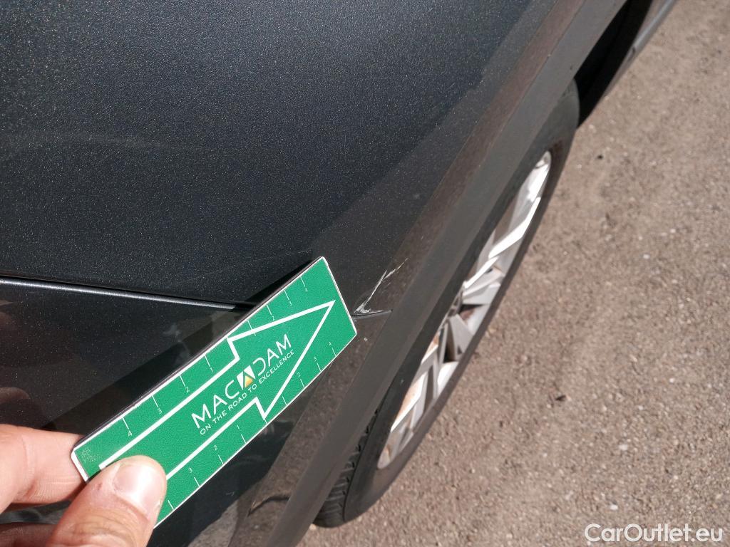  Volkswagen  T-ROC VOLKSWAGEN  / 2017 / 5P / todoterreno Advance 1.0 TSI 81kW (110CV) #25