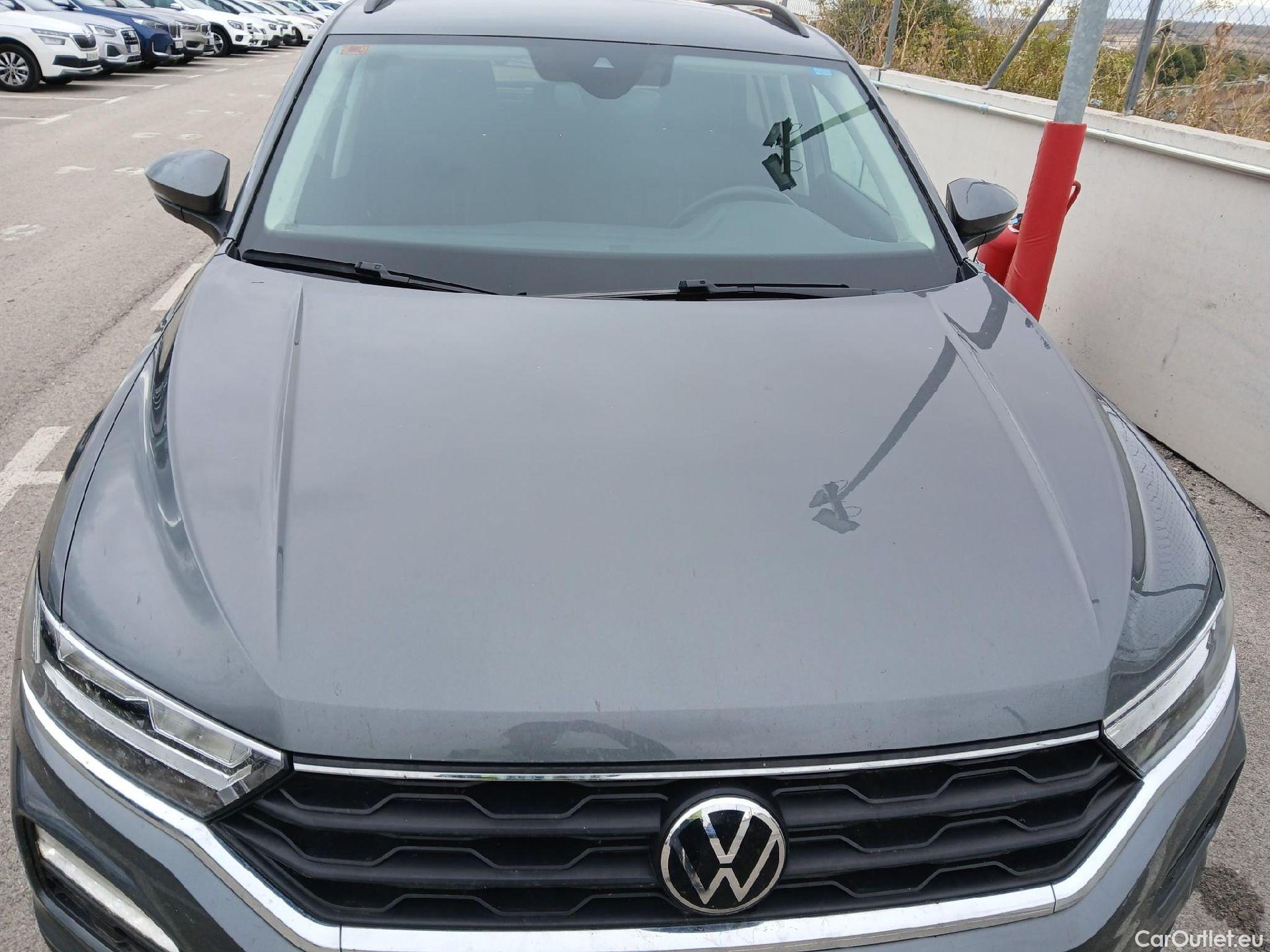  Volkswagen  T-ROC VOLKSWAGEN  / 2017 / 5P / todoterreno Advance 2.0 TDI 110kW (150CV) DSG (AC2) #3