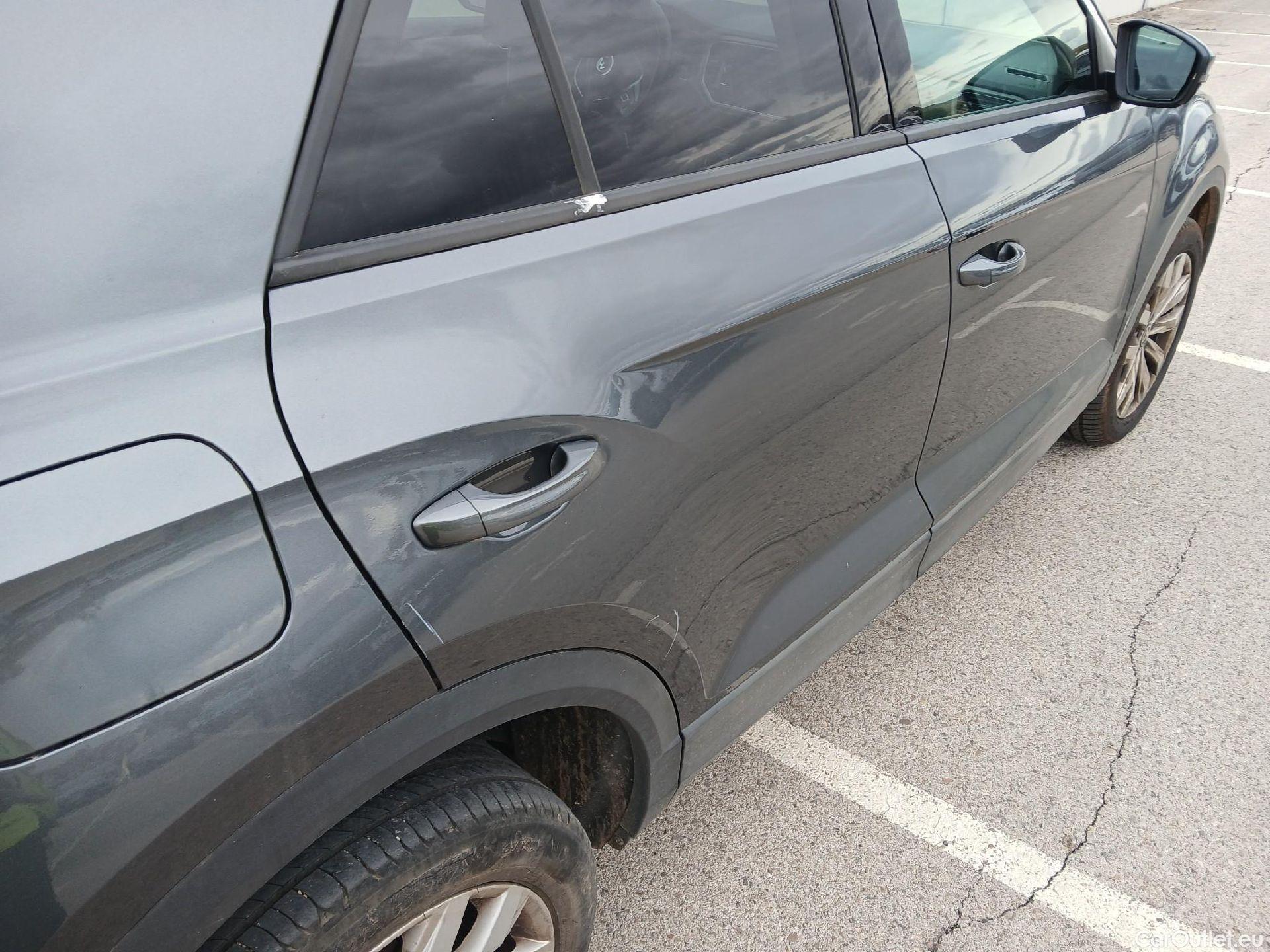  Volkswagen  T-ROC VOLKSWAGEN  / 2017 / 5P / todoterreno Advance 2.0 TDI 110kW (150CV) DSG (AC2) #10