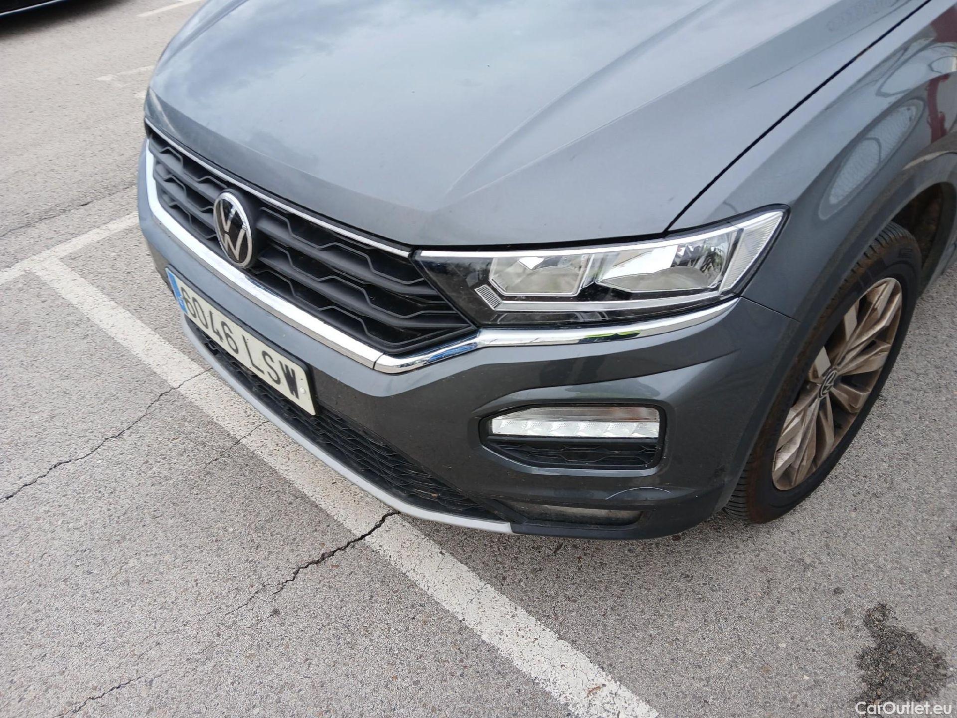  Volkswagen  T-ROC VOLKSWAGEN  / 2017 / 5P / todoterreno Advance 2.0 TDI 110kW (150CV) DSG (AC2) #1