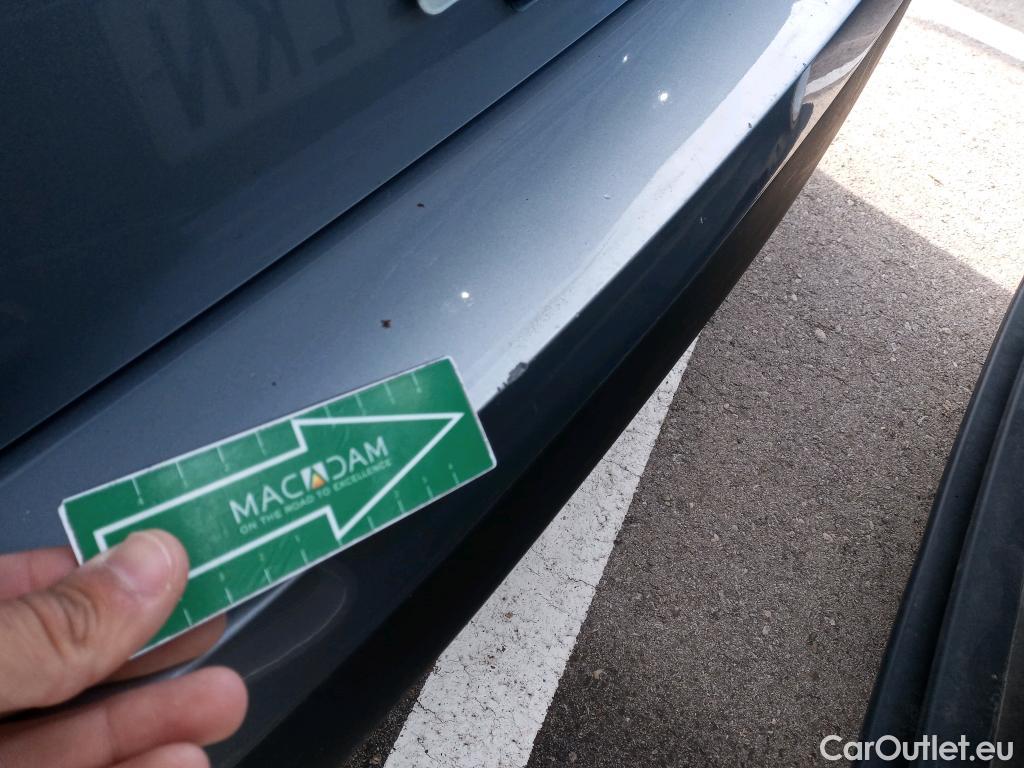  Peugeot  308 PEUGEOT  / 2021 / 5P / familiar SWActive Pack BlueHDi 130 S&S MAN #24