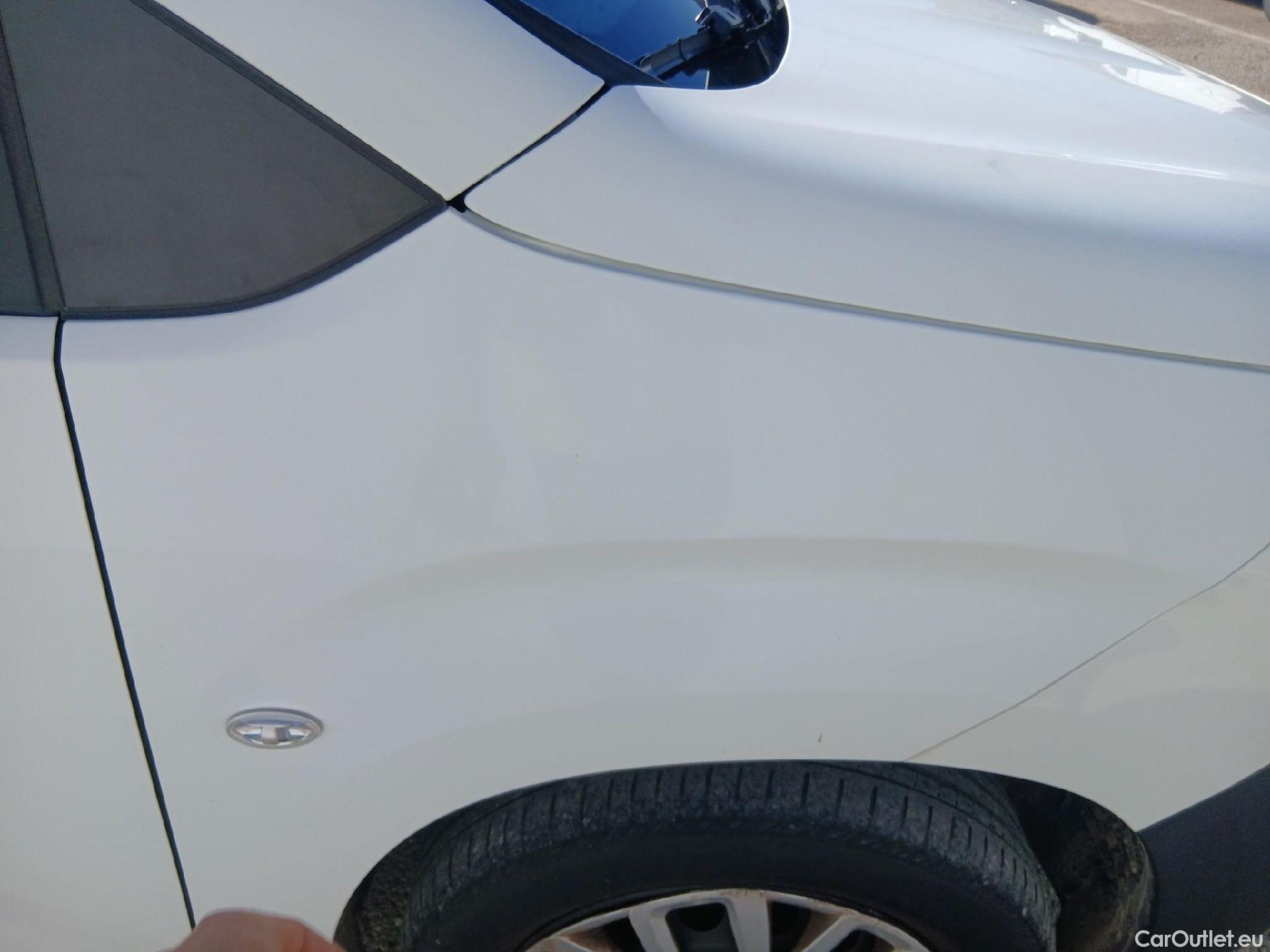  Citroen  Berlingo CITROEN  / 2018 / 5P / combi Talla M BlueHDi 100 S&S LIVE PACK (IND) #26