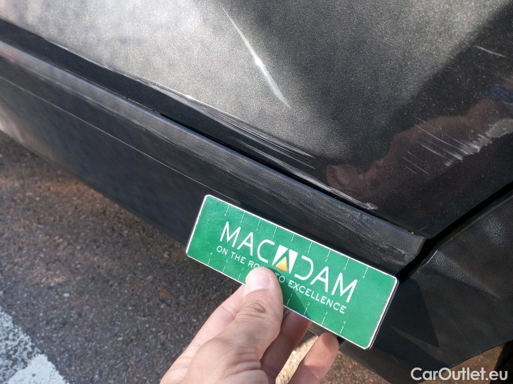  Volkswagen  T-ROC VOLKSWAGEN  / 2017 / 5P / todoterreno Advance 1.0 TSI 81kW (110CV) #43