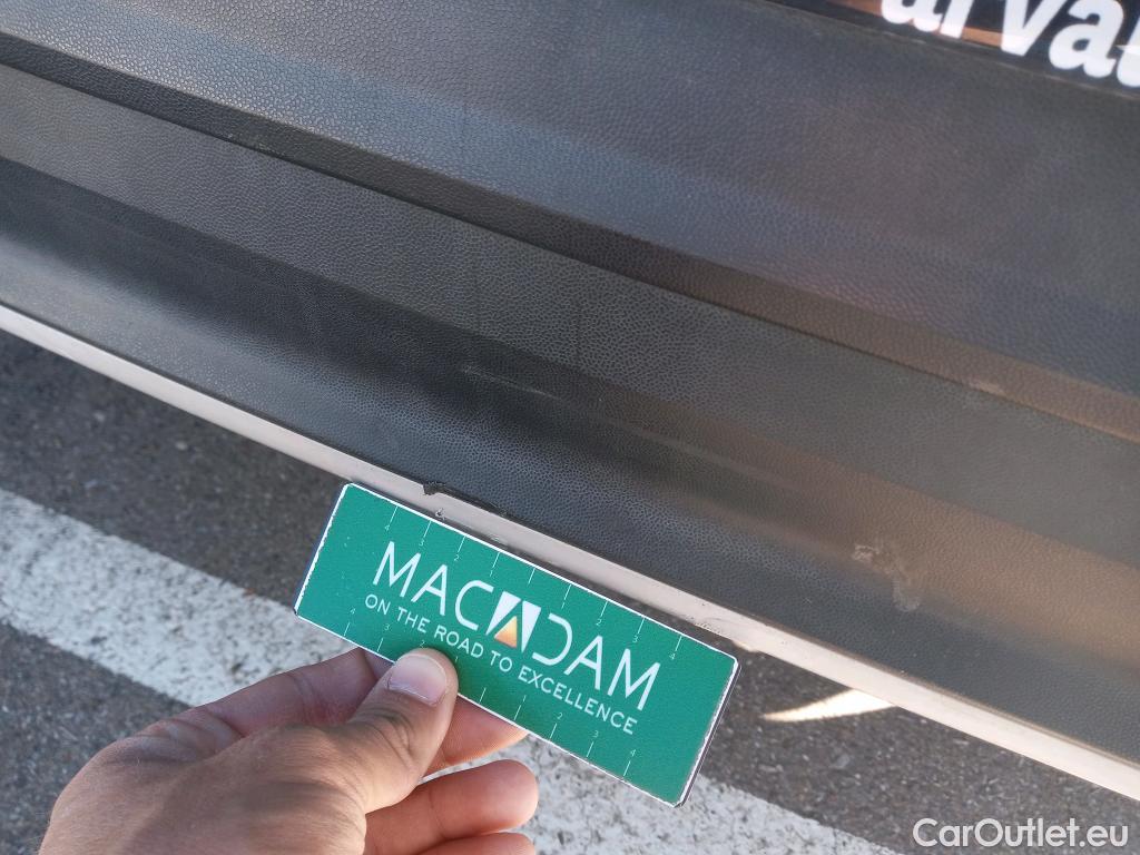  Volkswagen  T-ROC VOLKSWAGEN  / 2017 / 5P / todoterreno Advance 1.0 TSI 81kW (110CV) #45