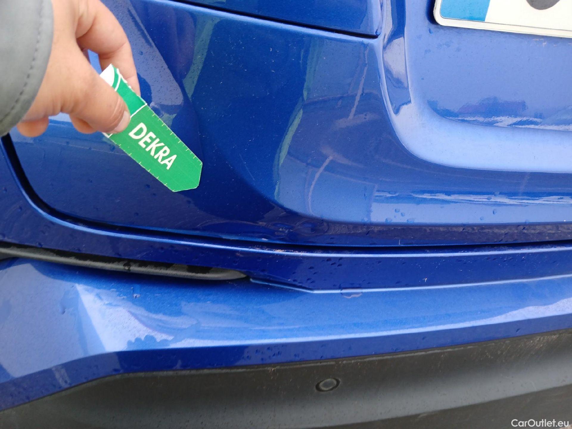  Toyota  C-HR TOYOTA  / 2019 / 5P / todoterreno 1.8 125H Advance #17