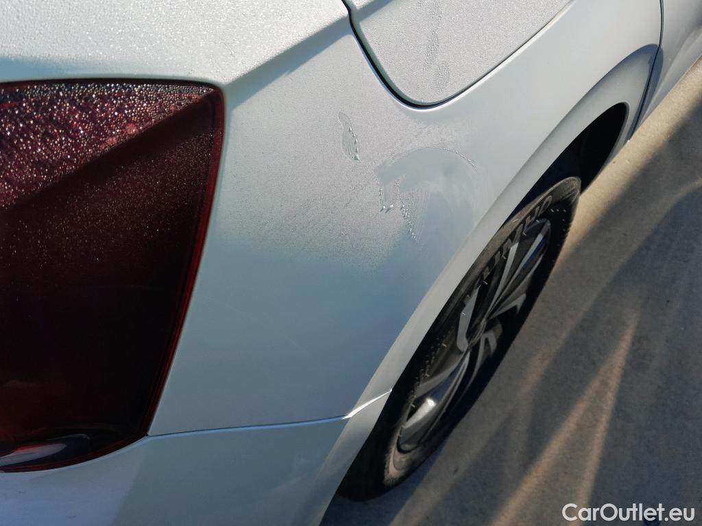  Volkswagen  Polo VOLKSWAGEN  / 2021 / 5P / berlina con portón Life 1.0 TSI 70kW (95CV) #24