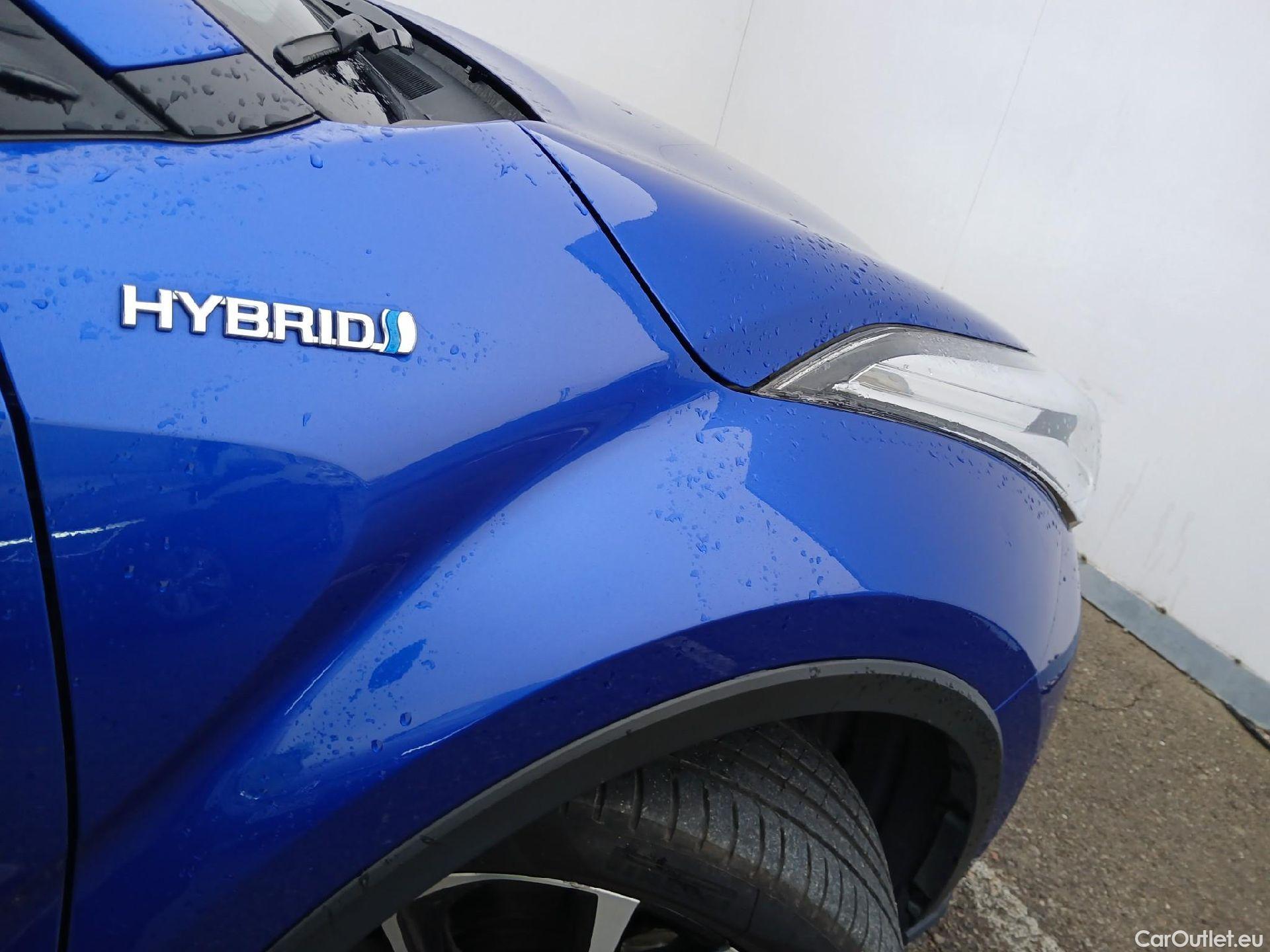  Toyota  C-HR TOYOTA  / 2019 / 5P / todoterreno 1.8 125H Advance #30