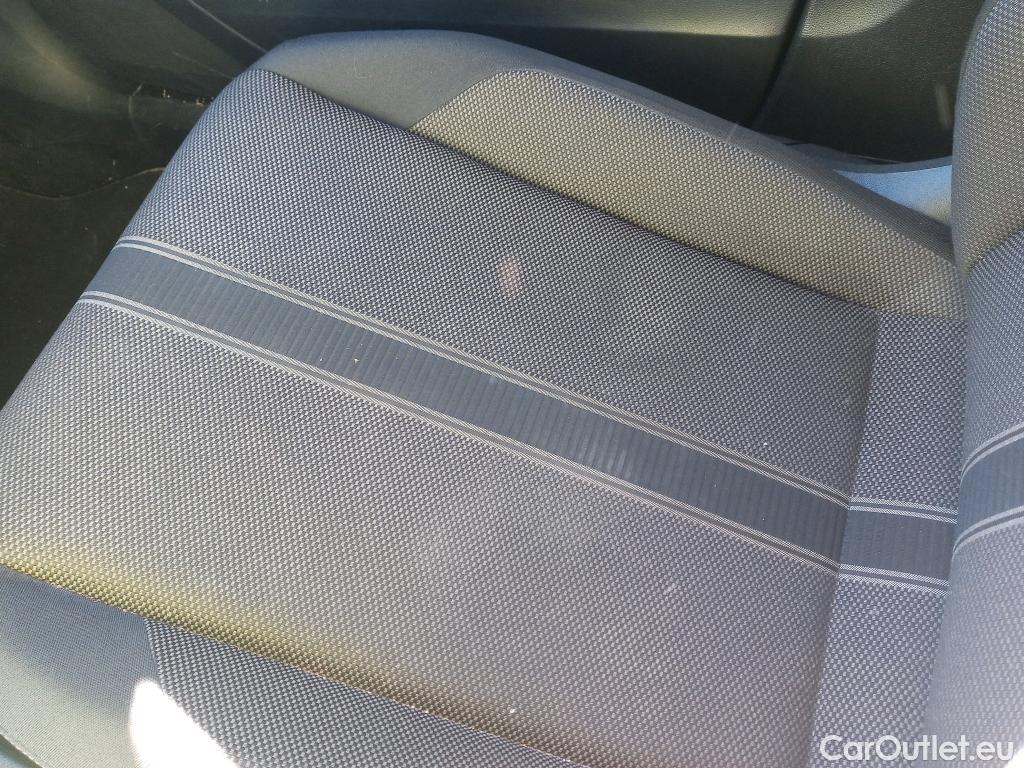  Volkswagen  T-ROC VOLKSWAGEN  / 2017 / 5P / todoterreno Advance 1.0 TSI 81kW (110CV) #15