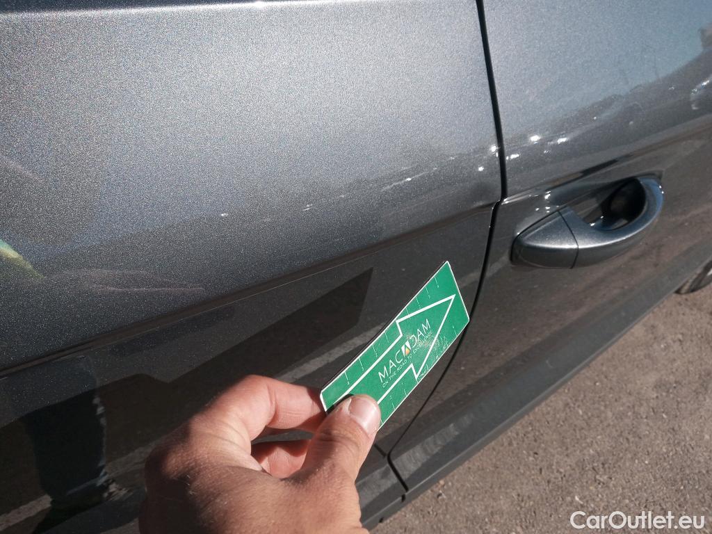  Volkswagen  T-ROC VOLKSWAGEN  / 2017 / 5P / todoterreno Advance 1.0 TSI 81kW (110CV) #19