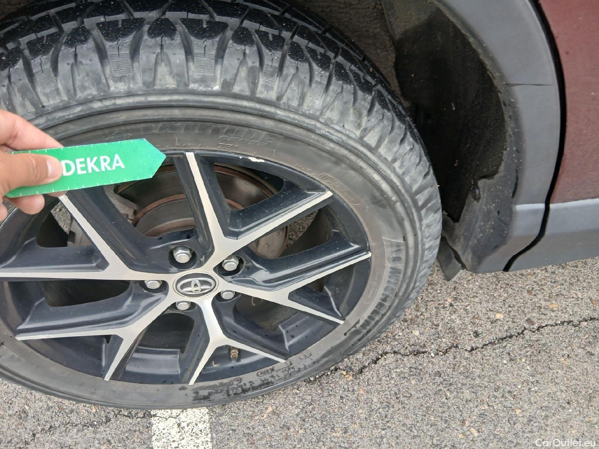  Toyota  RAV4 TOYOTA  5P 4G TODOTERRENO 2.5l hybrid 2WD Feel! #38