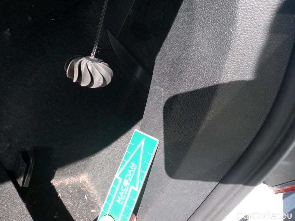  Volkswagen  Tiguan VOLKSWAGEN  / 2016 / 5P / todoterreno Advance 1.5 TSI 110kW (150CV) DSG (CX) #21