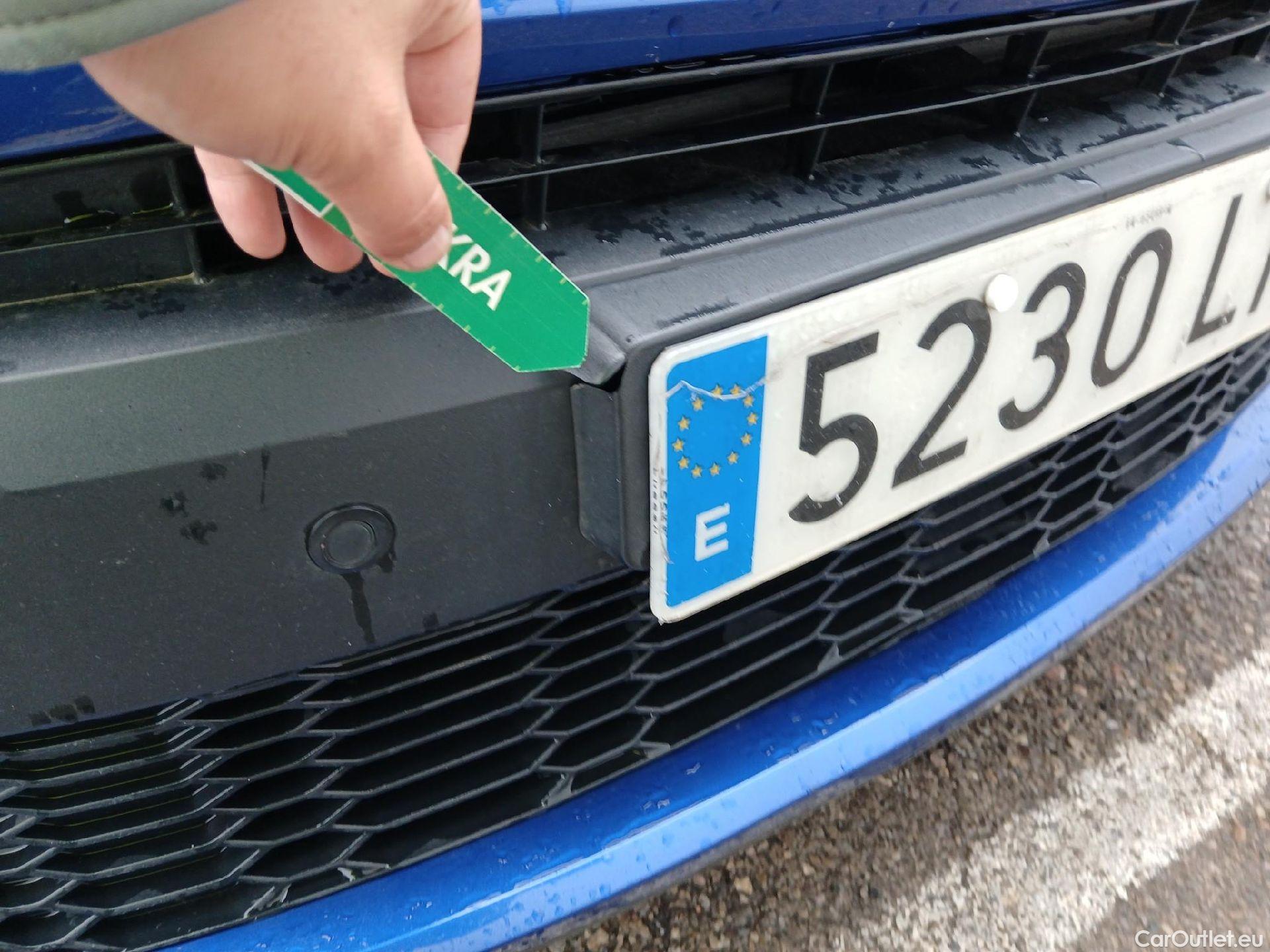  Toyota  C-HR TOYOTA  / 2019 / 5P / todoterreno 1.8 125H Advance #6