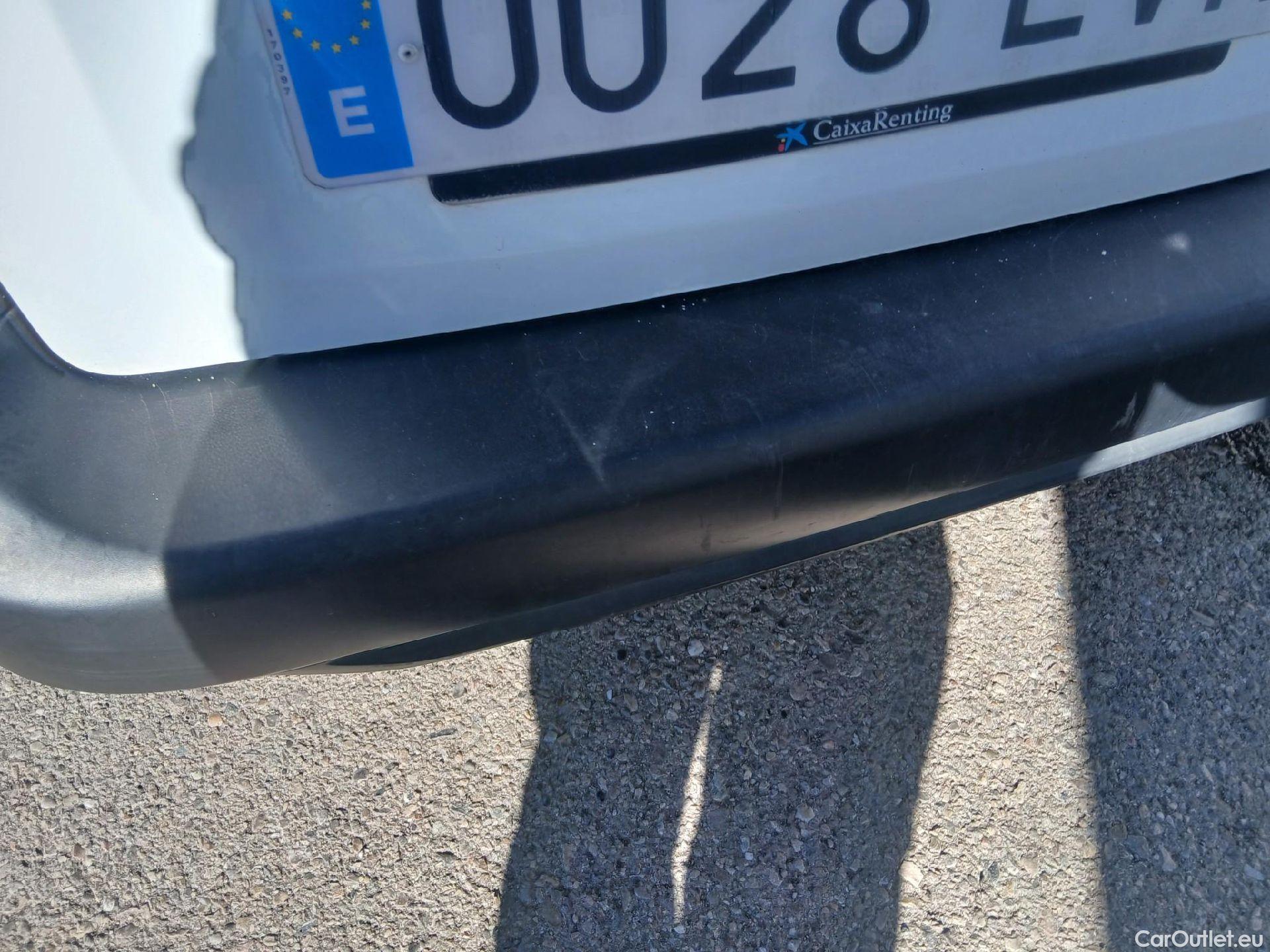  Citroen  Berlingo CITROEN  / 2018 / 5P / combi Talla M BlueHDi 100 S&S LIVE PACK (IND) #13