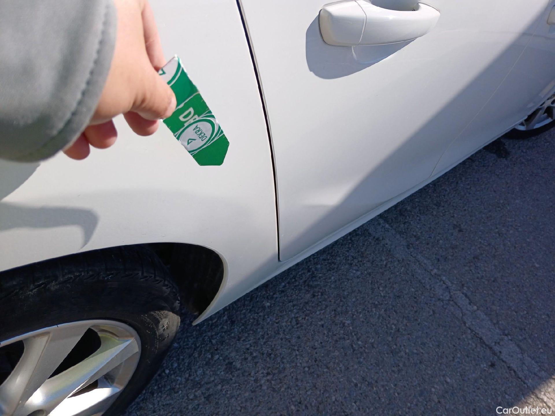  Opel  Corsa OPEL  / 2019 / 5P / berlina con portón 1.5D DT 74kW (100CV) Edition #19