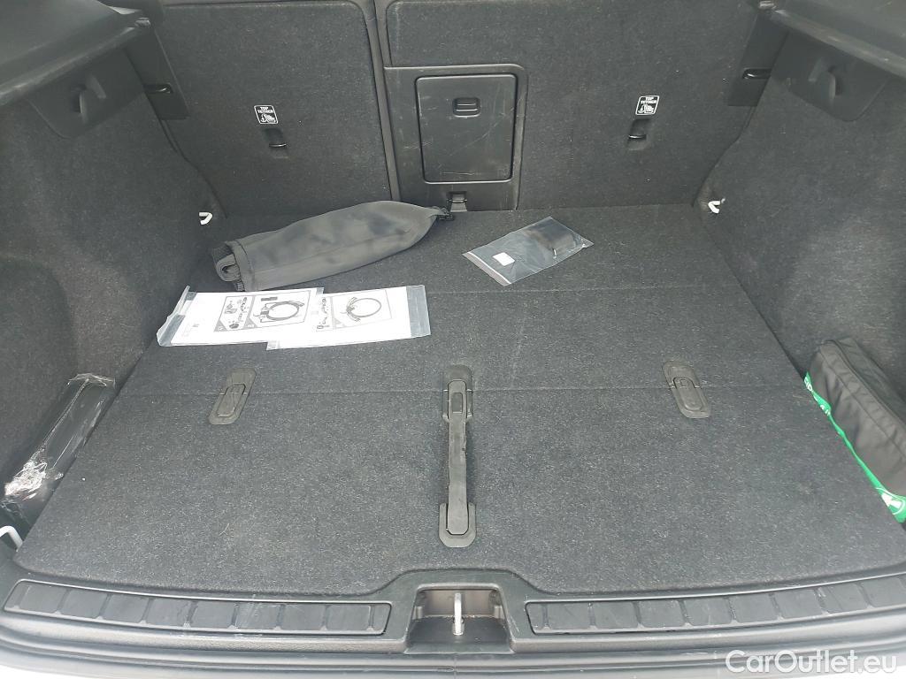  Volvo  XC 40 VOLVO XC40 / 2021 / 5P / todoterreno Recharge Eléctrico Ultimate Auto #3