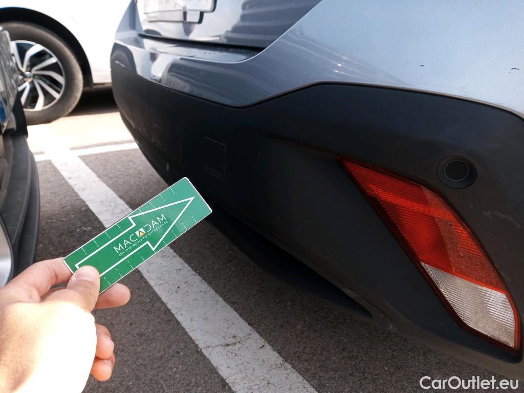  Peugeot  308 PEUGEOT  / 2021 / 5P / familiar SWActive Pack BlueHDi 130 S&S MAN #18