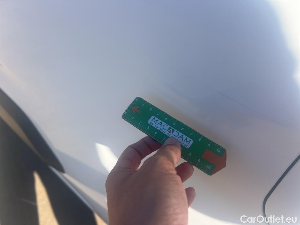  Citroen  Berlingo CITROEN  / 2018 / 4P / combi Talla M BlueHDi 100 LIVE (AC) #11