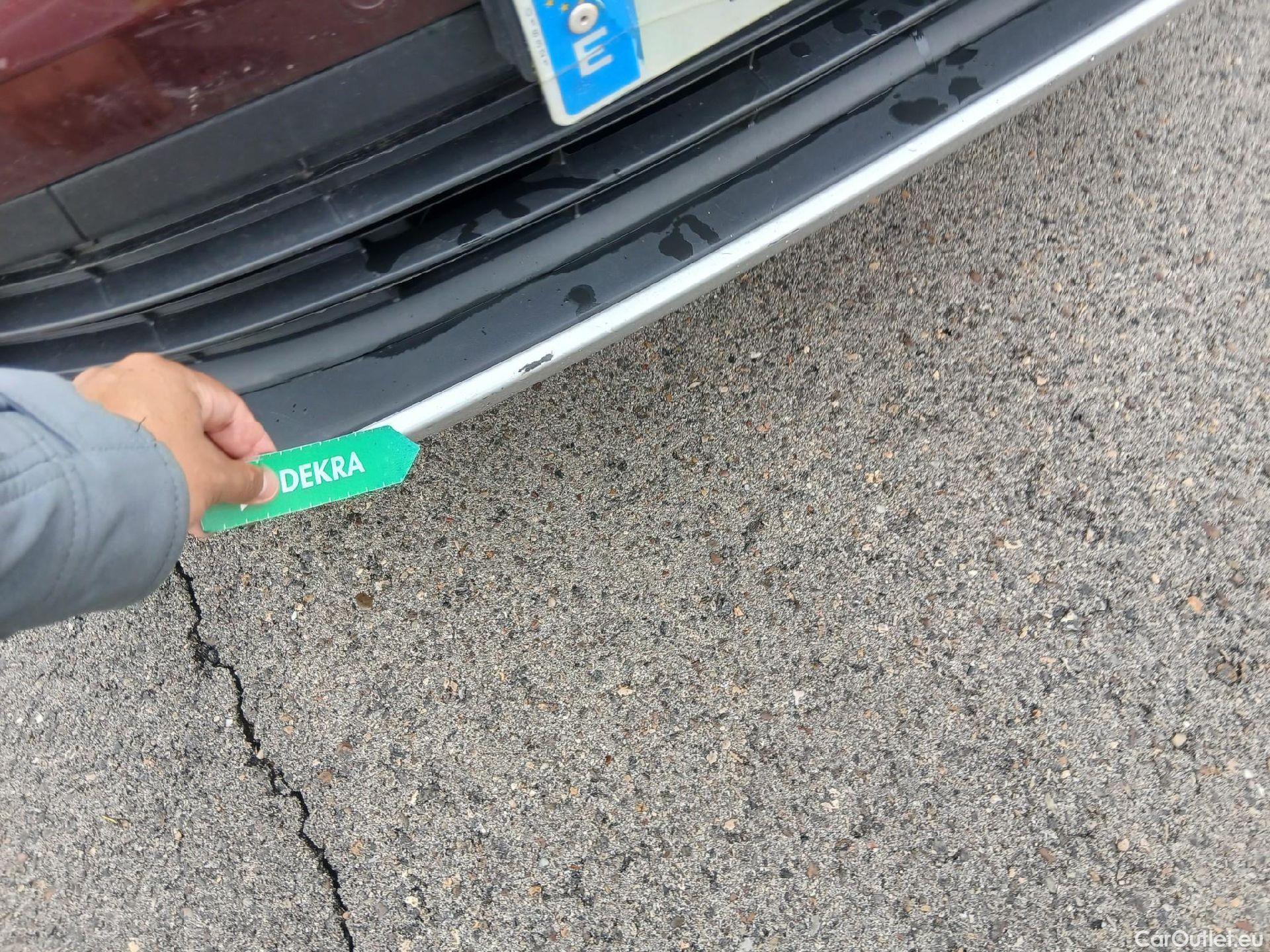  Toyota  RAV4 TOYOTA  5P 4G TODOTERRENO 2.5l hybrid 2WD Feel! #9