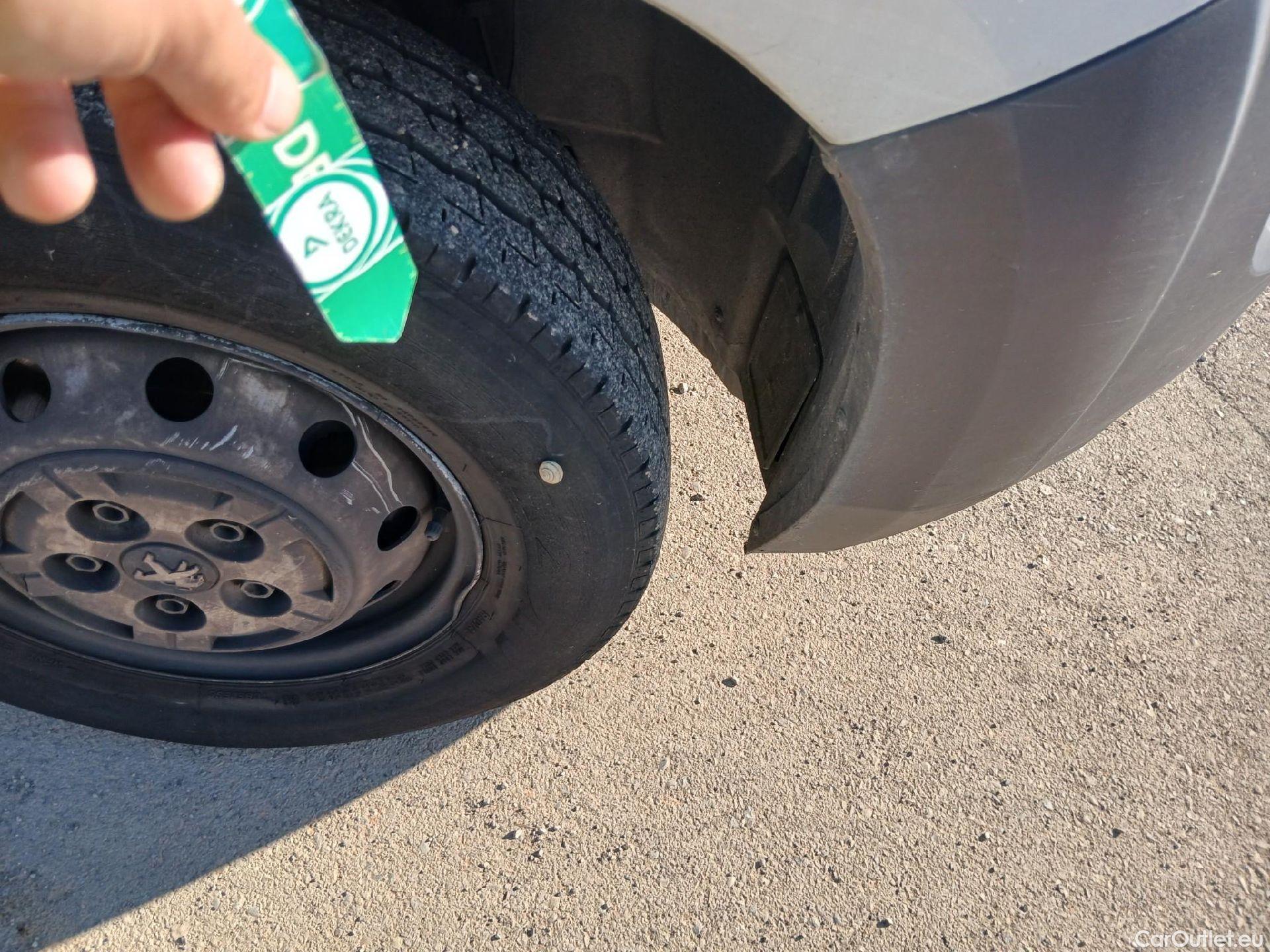  Peugeot  Boxer PEUGEOT  / 2014 / 4P / furgón 333 L2 H1 BHDI 103kW (140CV) S&S 6 V. M (AC) #95