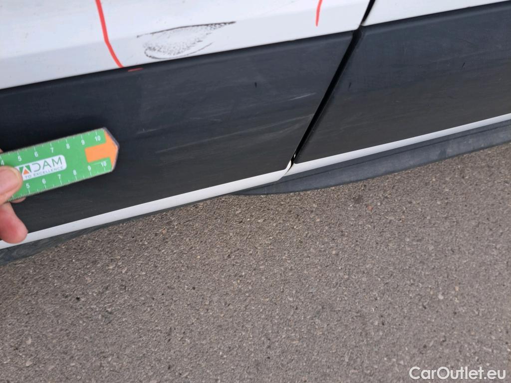  Ford  Transit FORD  / 2013 / 4P / furgón 310 96kW L3H2 Van Trend FWD MHEV #79