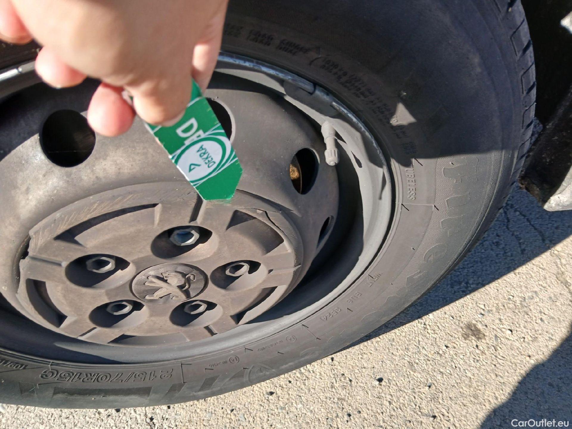  Peugeot  Boxer PEUGEOT  / 2014 / 4P / furgón 333 L2 H1 BHDI 103kW (140CV) S&S 6 V. M (AC) #52