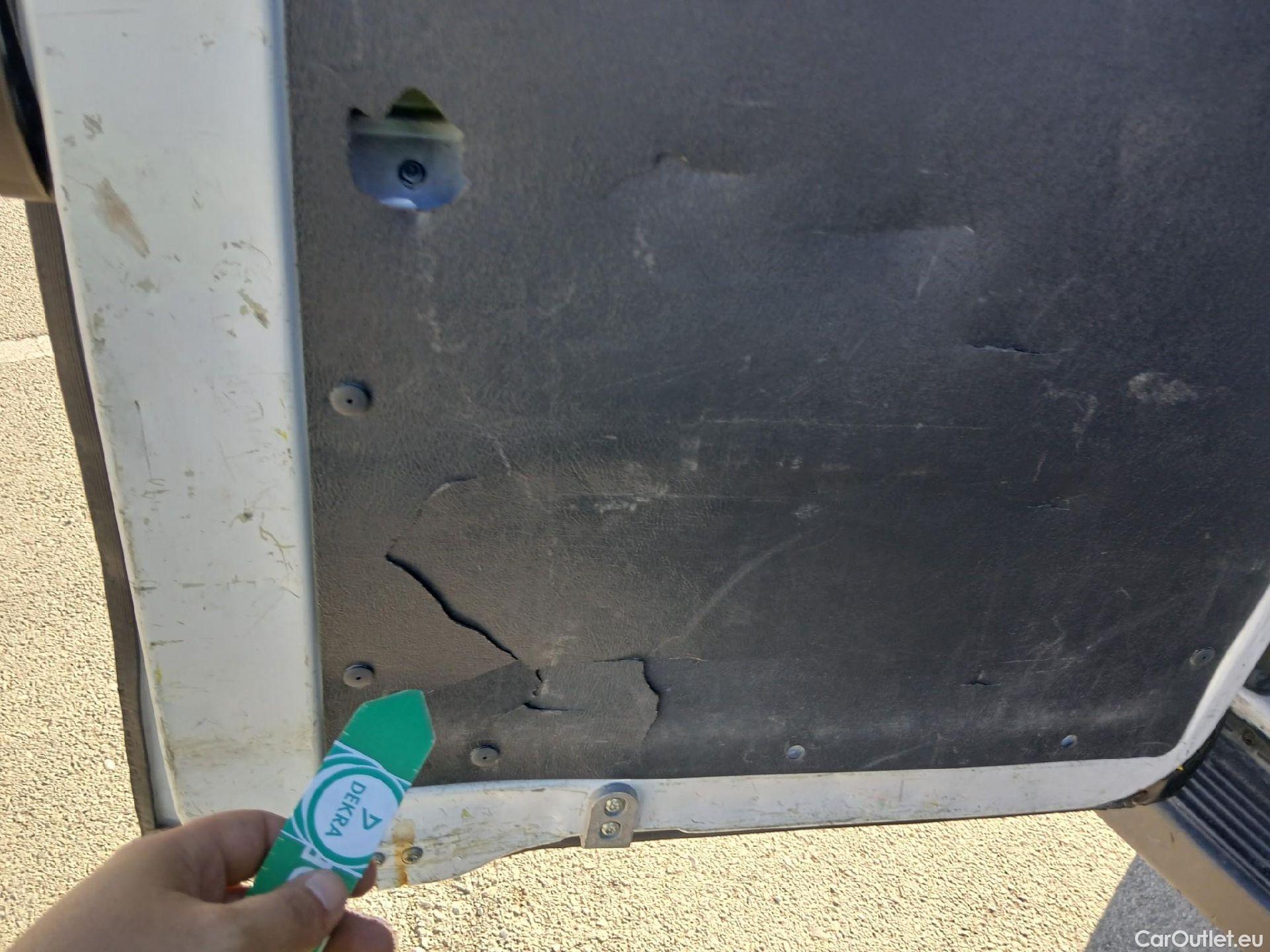  Peugeot  Boxer PEUGEOT  / 2014 / 4P / furgón 333 L2 H1 BHDI 103kW (140CV) S&S 6 V. M (AC) #21