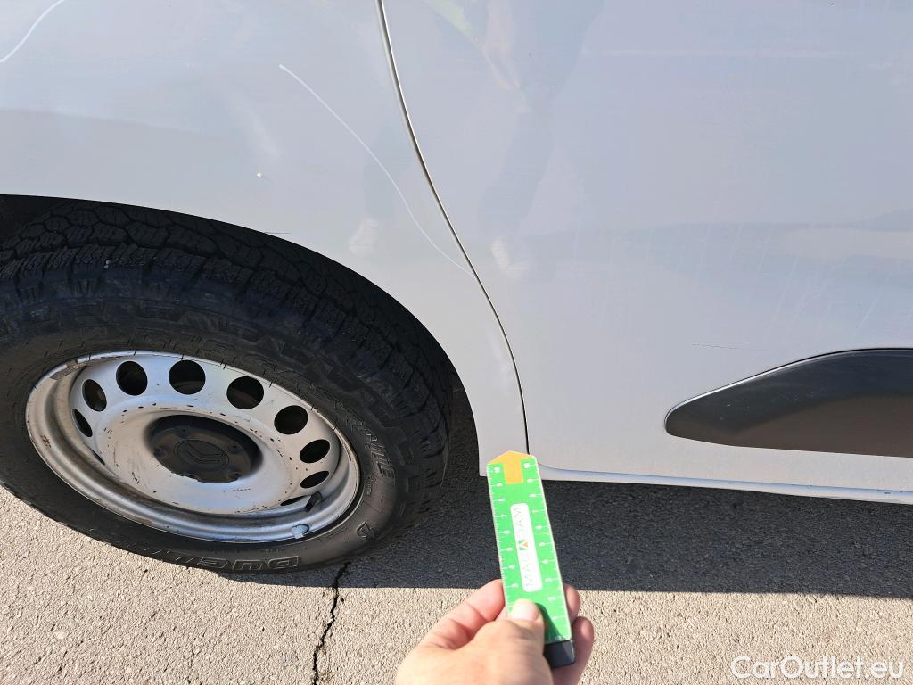  Citroen  Berlingo CITROEN  / 2018 / 3P / furgón derivado de turismo Talla M BlueHDi 100 WORKER #14