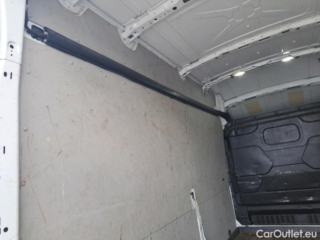  Ford  Transit FORD  / 2013 / 4P / furgón 310 96kW L3H2 Van Trend FWD MHEV #73