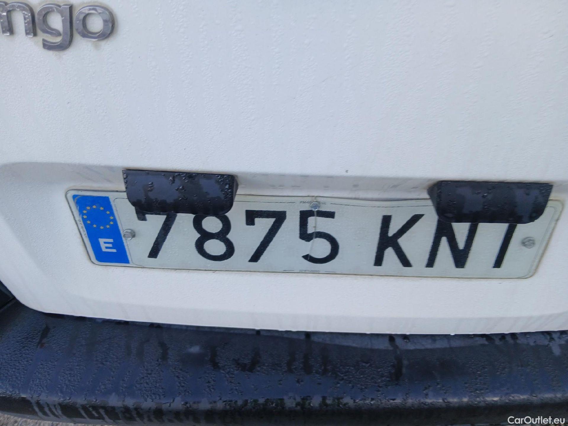  Citroen  Berlingo CITROEN  / 2015 / 3P / furgón derivado de turismo BlueHDi 74KW (100CV) #13