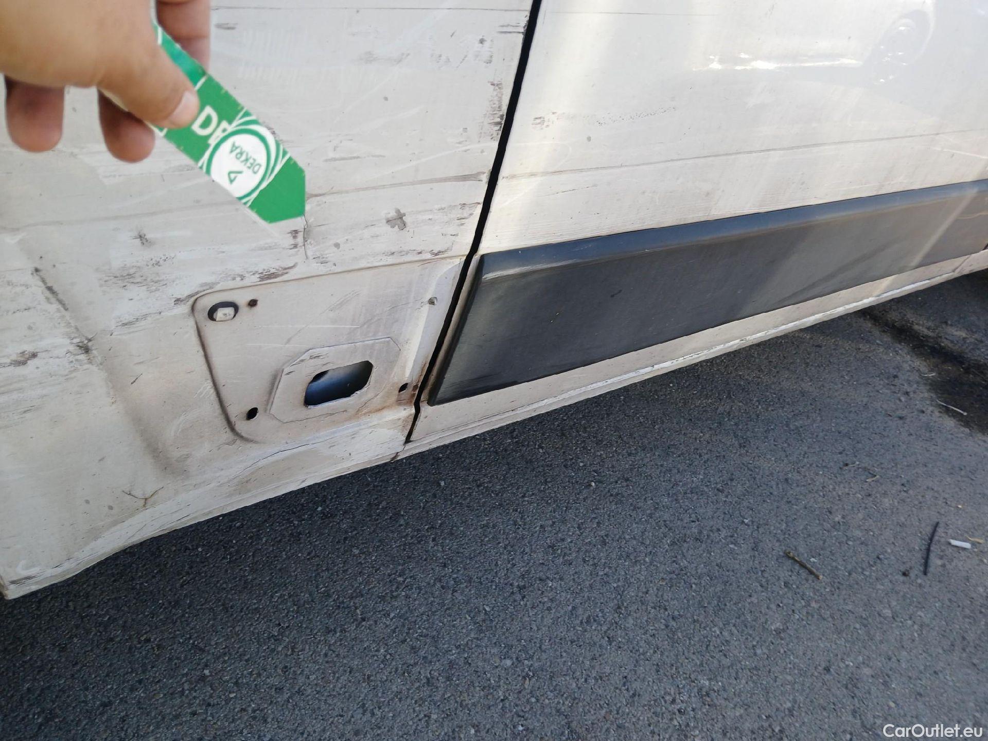  Peugeot  Boxer PEUGEOT  / 2014 / 4P / furgón 333 L2 H1 BHDI 103kW (140CV) S&S 6 V. M (AC) #80