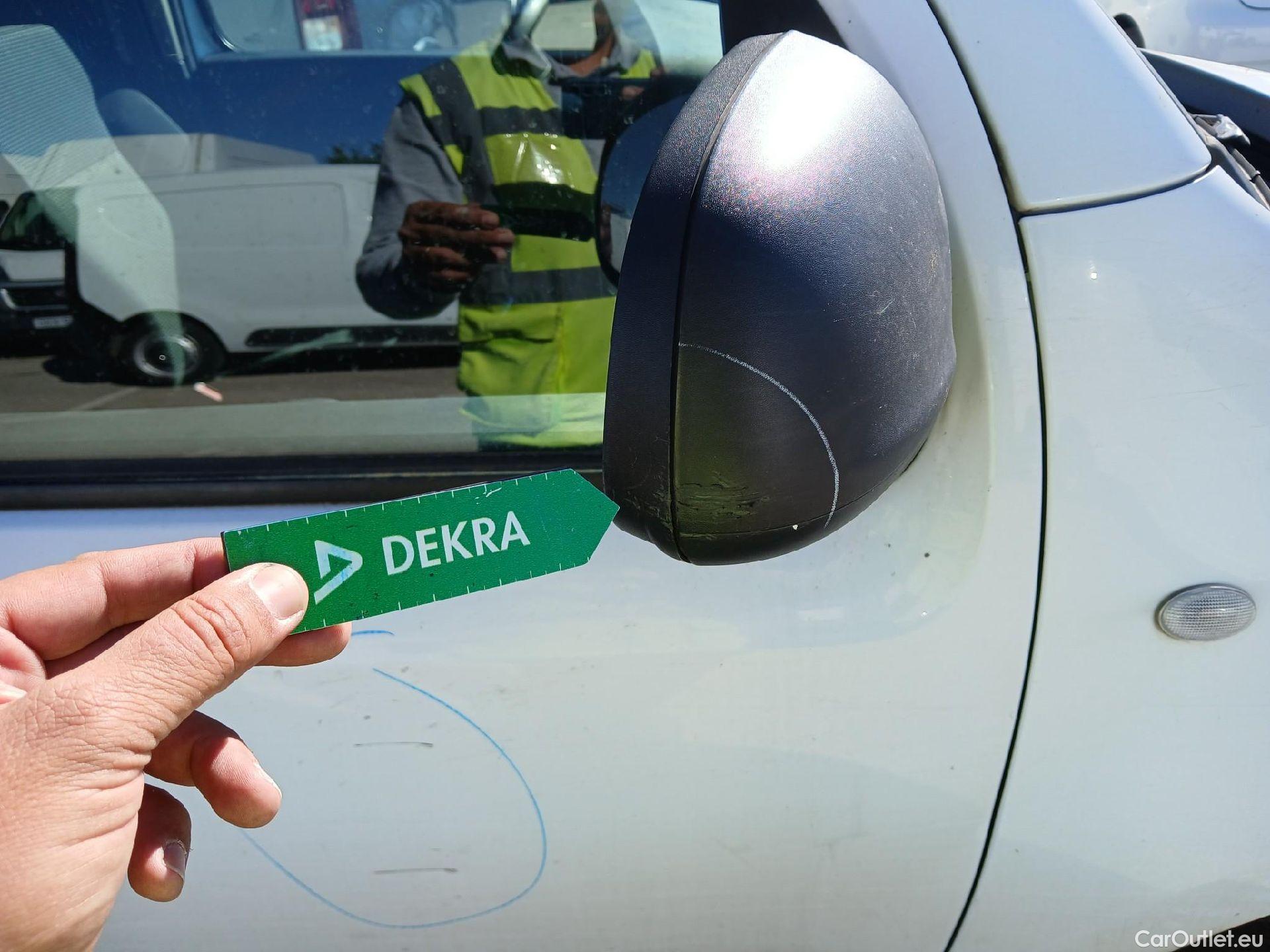  Mercedes  Citan MERCEDES-BENZ  / 2012 / 4P / furgón derivado de turismo 109 CDI Furgón Largo #35