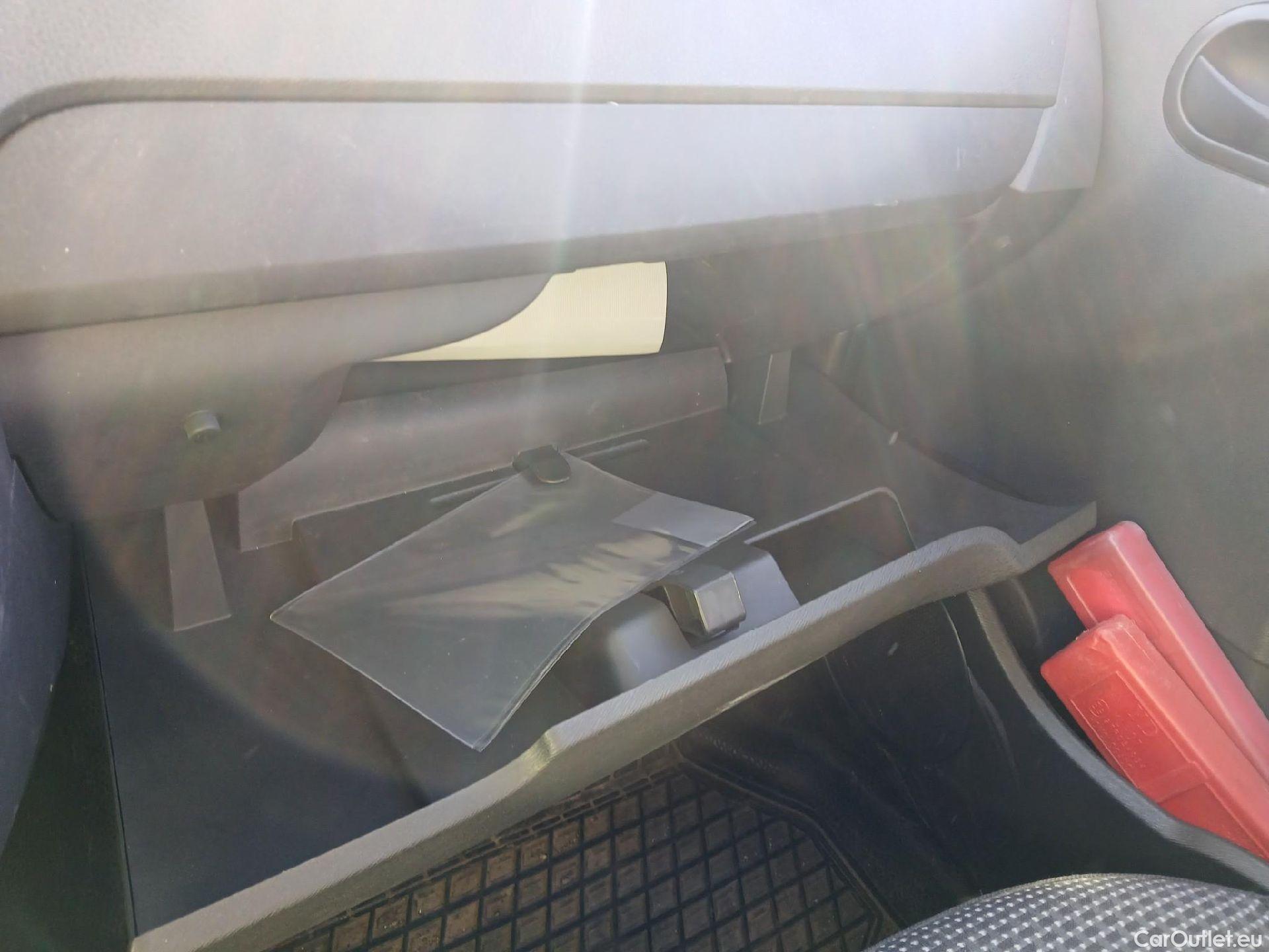  Mercedes  Citan MERCEDES-BENZ  / 2012 / 4P / furgón derivado de turismo 109 CDI Furgón Largo #1