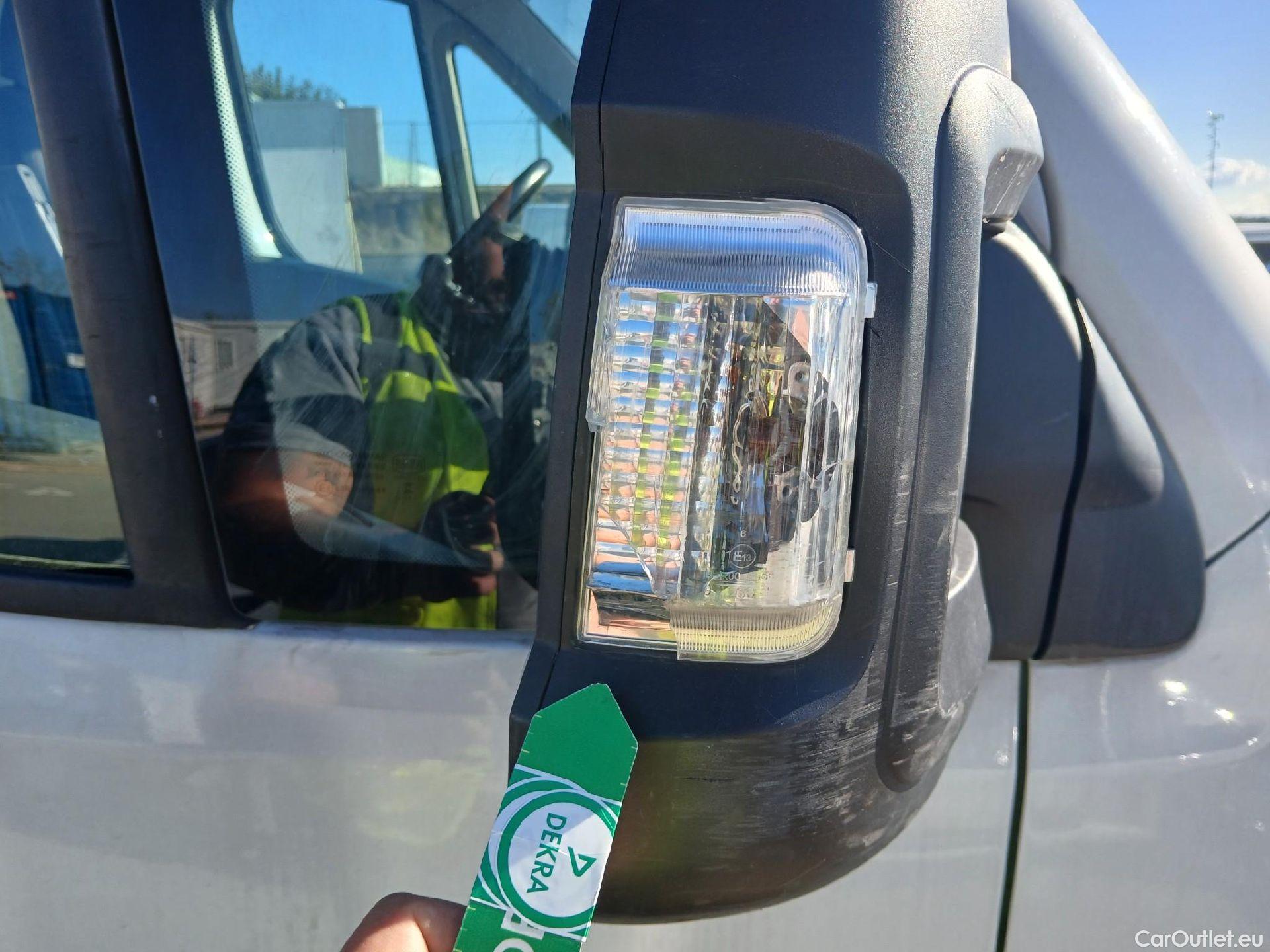  Peugeot  Boxer PEUGEOT  / 2014 / 4P / furgón 333 L2 H1 BHDI 103kW (140CV) S&S 6 V. M (AC) #92