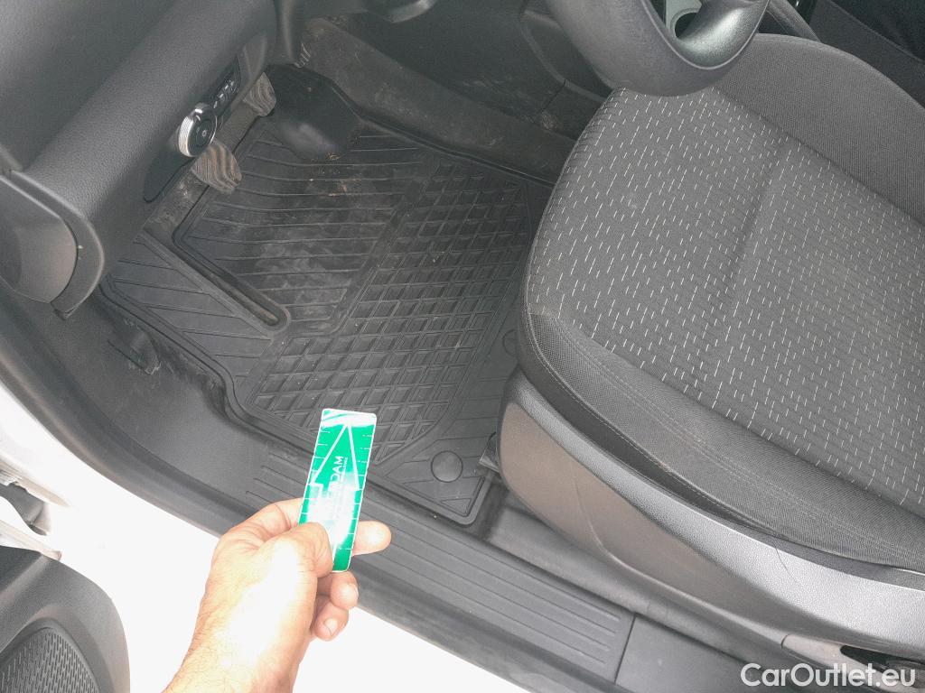  Mercedes  Citan MERCEDES-BENZ  / 2021 / 4P / furgón derivado de turismo 110 CDI 70kW Furgón Base Largo (AC) #41