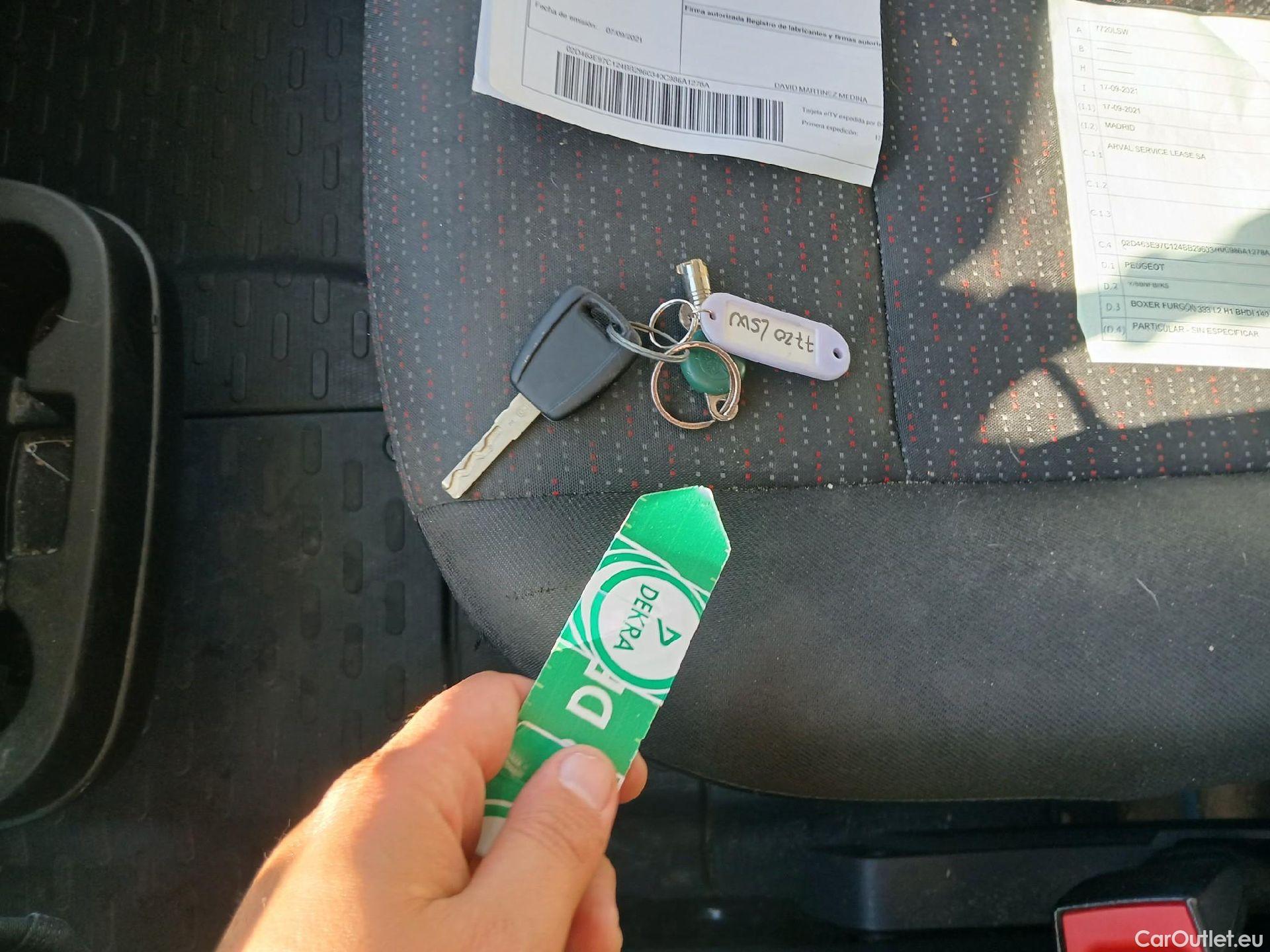  Peugeot  Boxer PEUGEOT  / 2014 / 4P / furgón 333 L2 H1 BHDI 103kW (140CV) S&S 6 V. M (AC) #3