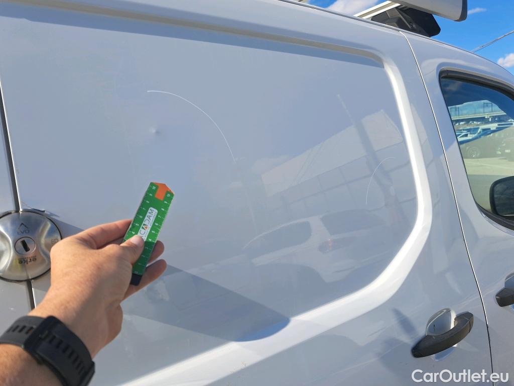  Citroen  Berlingo CITROEN  / 2018 / 3P / furgón derivado de turismo Talla M BlueHDi 100 WORKER #30