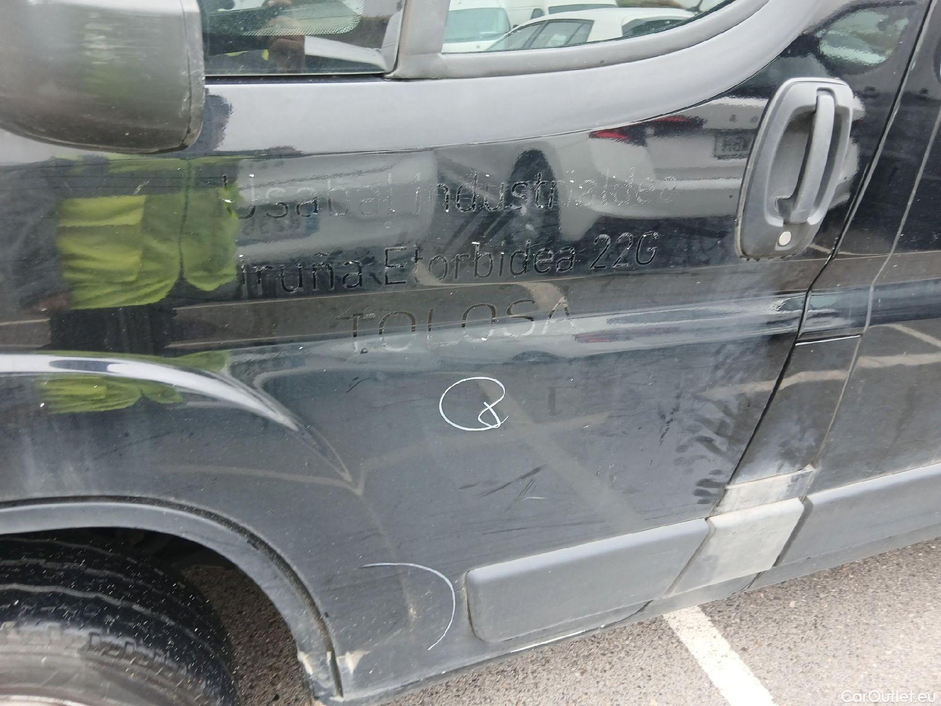  Fiat  Ducato FIAT  / 2014 / 4P / furgón Furgón 35 Largo Alto 2.3 Mlijet 109kW #32