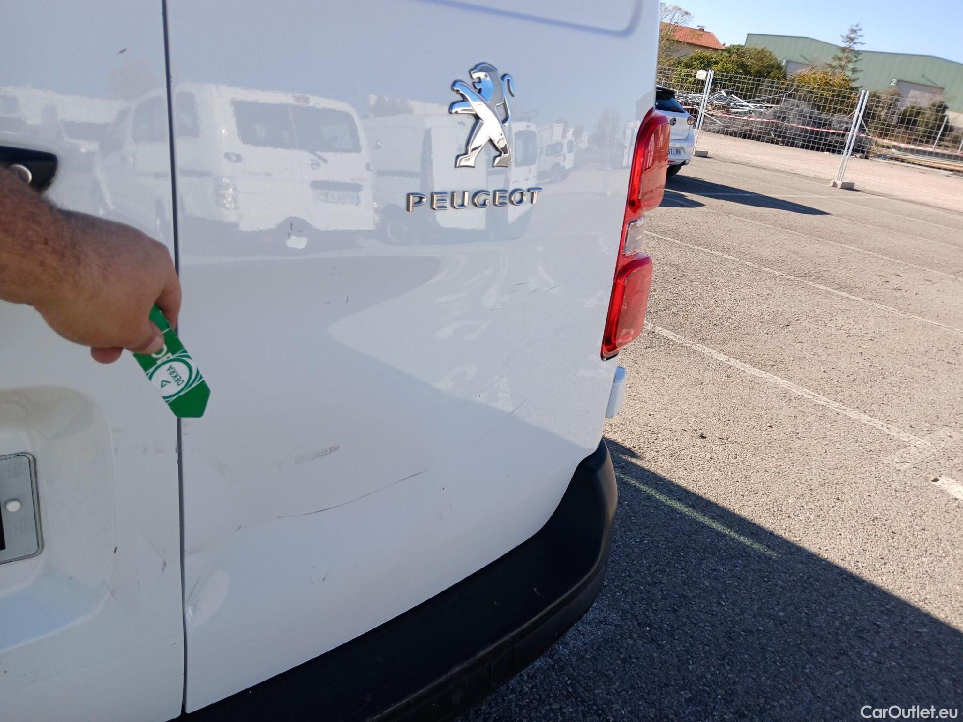  Peugeot  Expert PEUGEOT  / 2016 / 4P / furgón Furgón Pro 2.0 BlueHDi 120 S&S Standard #22