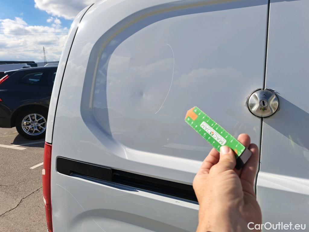  Citroen  Berlingo CITROEN  / 2018 / 3P / furgón derivado de turismo Talla M BlueHDi 100 WORKER #15